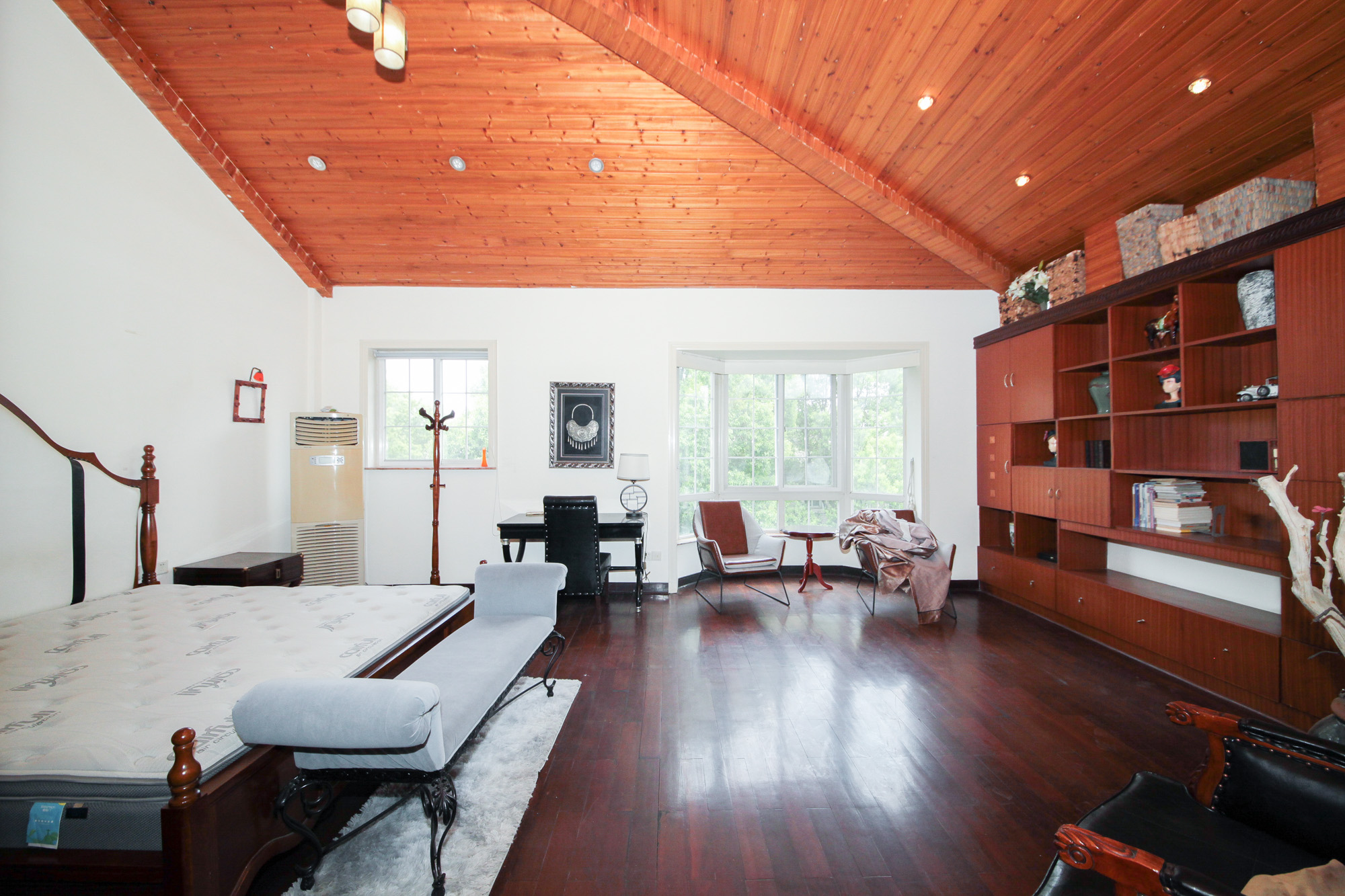 山水芙蓉国际新城 5室2厅1卫 378.00万 山水芙蓉国际新城 5室2厅1卫 378.00万卧室