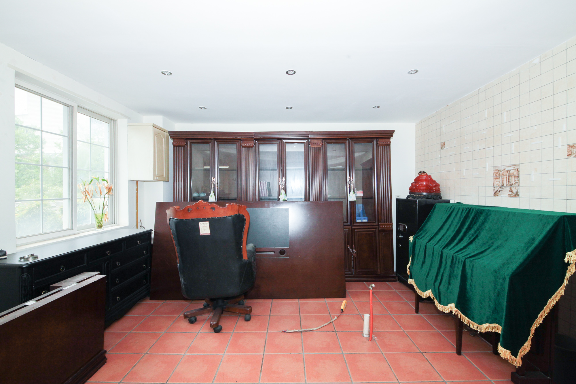 山水芙蓉国际新城 5室2厅1卫 378.00万 山水芙蓉国际新城 5室2厅1卫 378.00万卧室