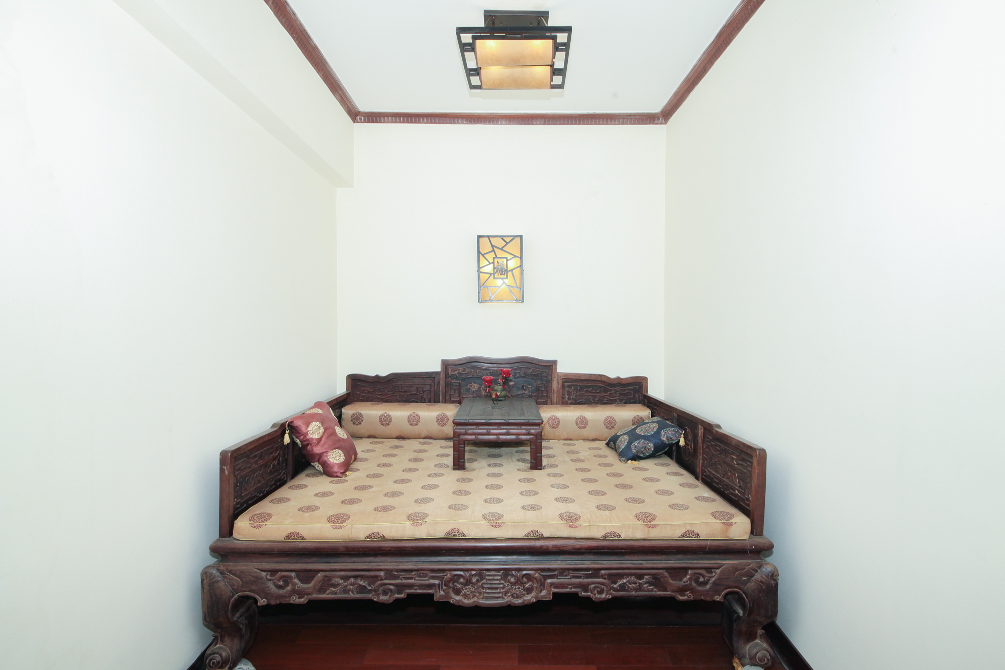 山水芙蓉国际新城 5室2厅1卫 378.00万 山水芙蓉国际新城 5室2厅1卫 378.00万卧室