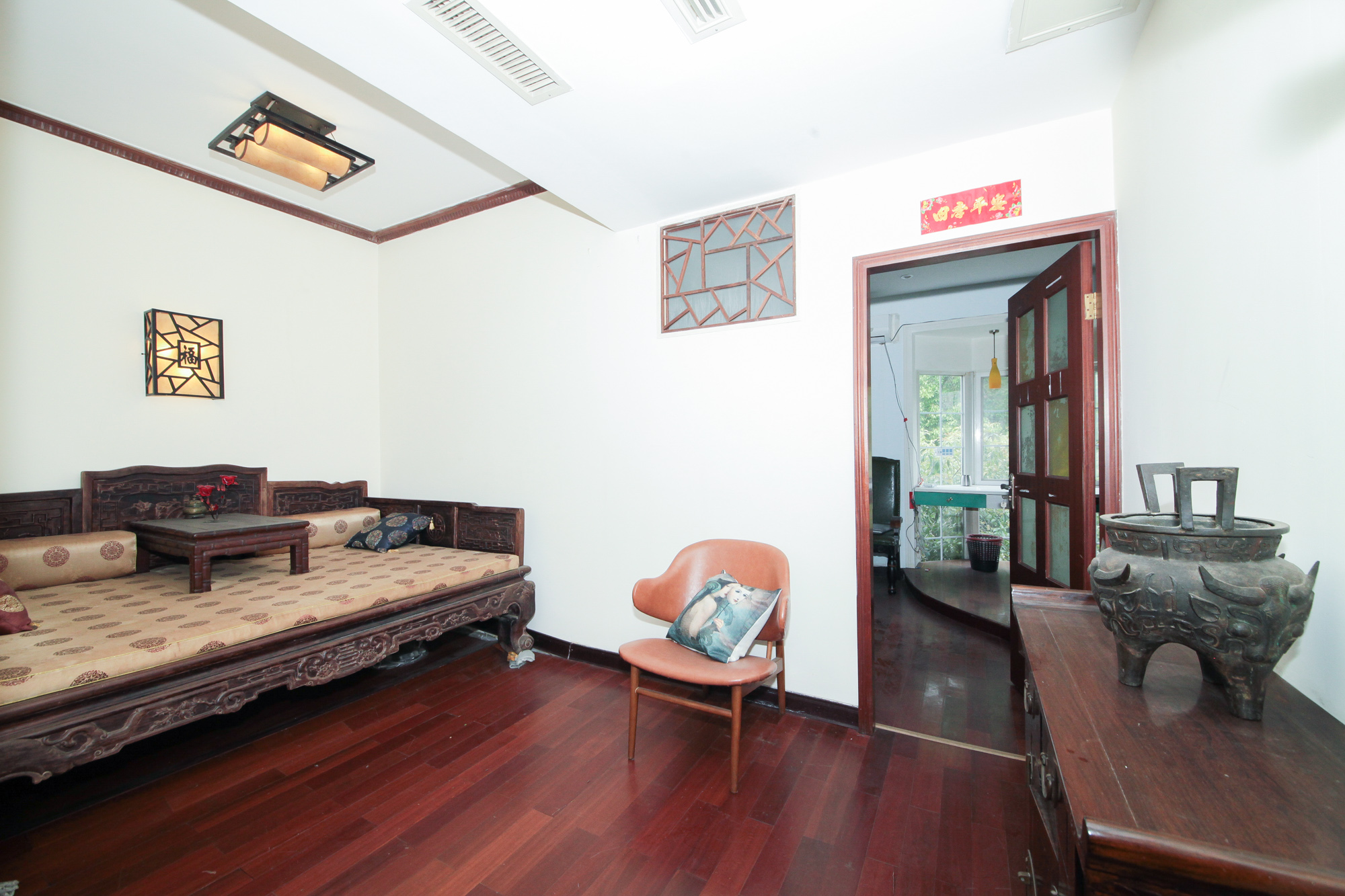 山水芙蓉国际新城 5室2厅1卫 378.00万 山水芙蓉国际新城 5室2厅1卫 378.00万卧室