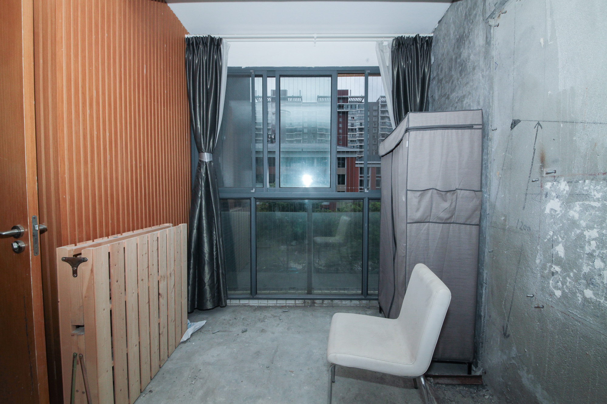 恒基凯旋门一二期 5室2厅3卫 129.80万 恒基凯旋门一二期 5室2厅3卫 129.80万卧室