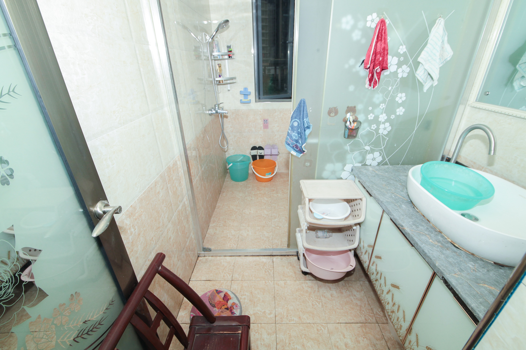 恒基凯旋门一二期 4室2厅2卫 150.00万 恒基凯旋门一二期 4室2厅2卫 150.00万卫生间