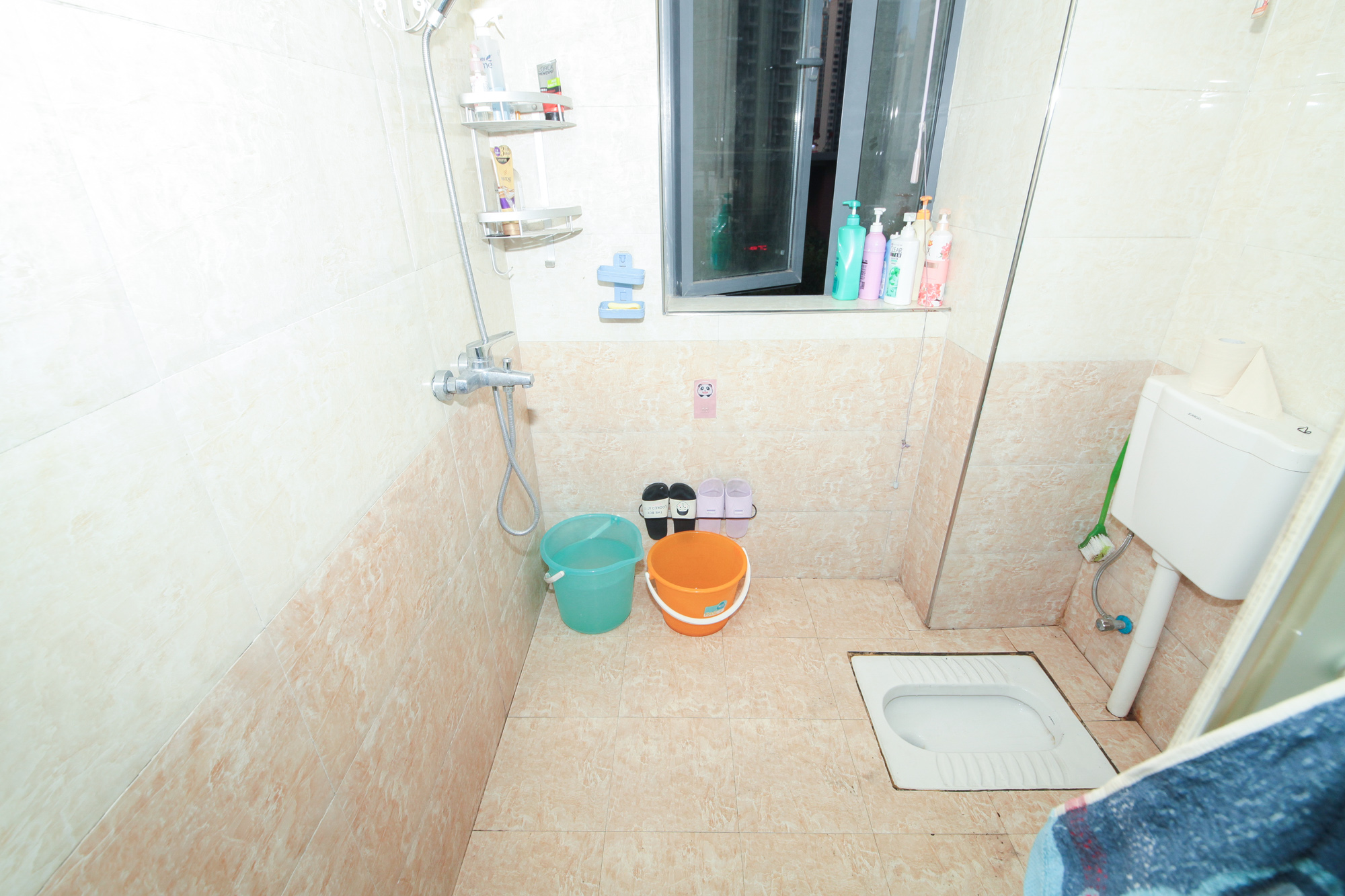 恒基凯旋门一二期 4室2厅2卫 150.00万 恒基凯旋门一二期 4室2厅2卫 150.00万卫生间