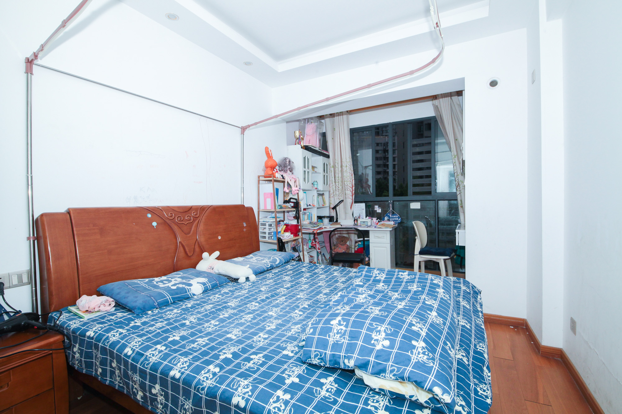 恒基凯旋门一二期 4室2厅2卫 150.00万 恒基凯旋门一二期 4室2厅2卫 150.00万卧室