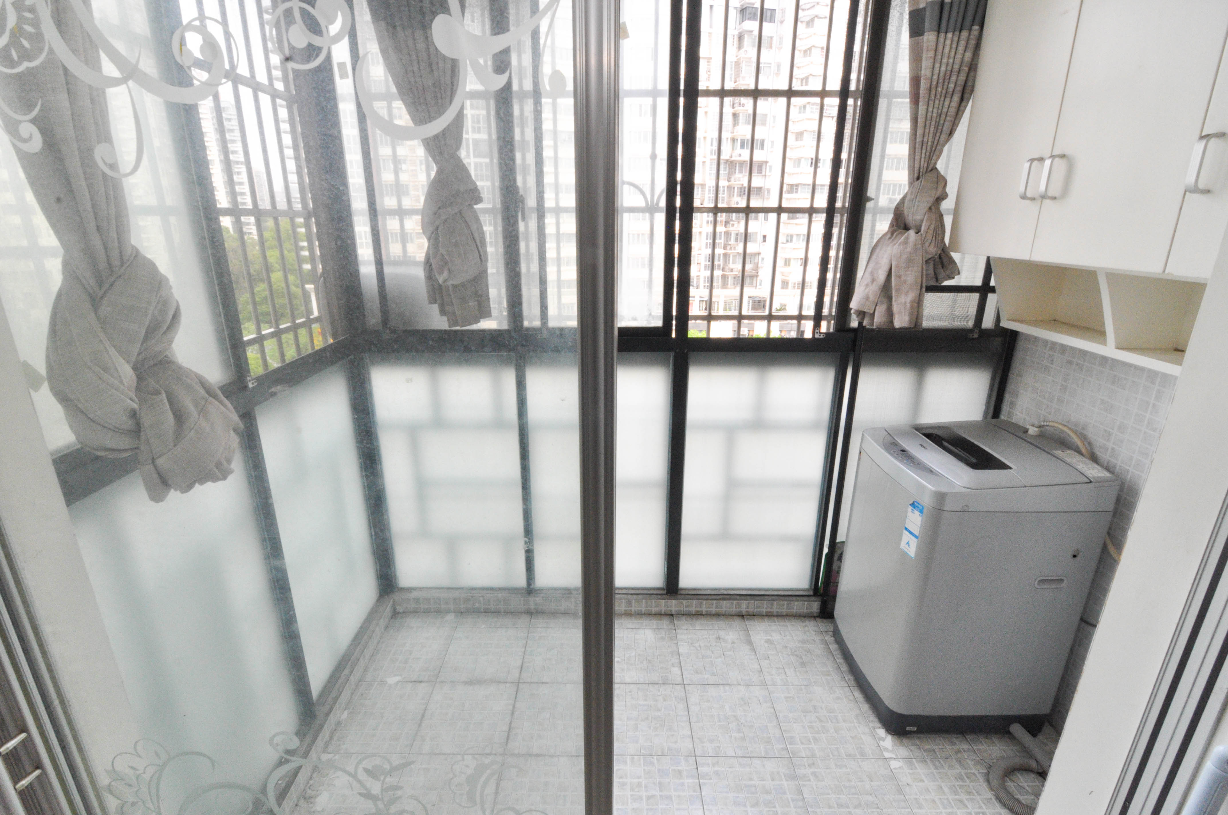 西子湖畔沃府  3室2厅2卫    142.0万其他