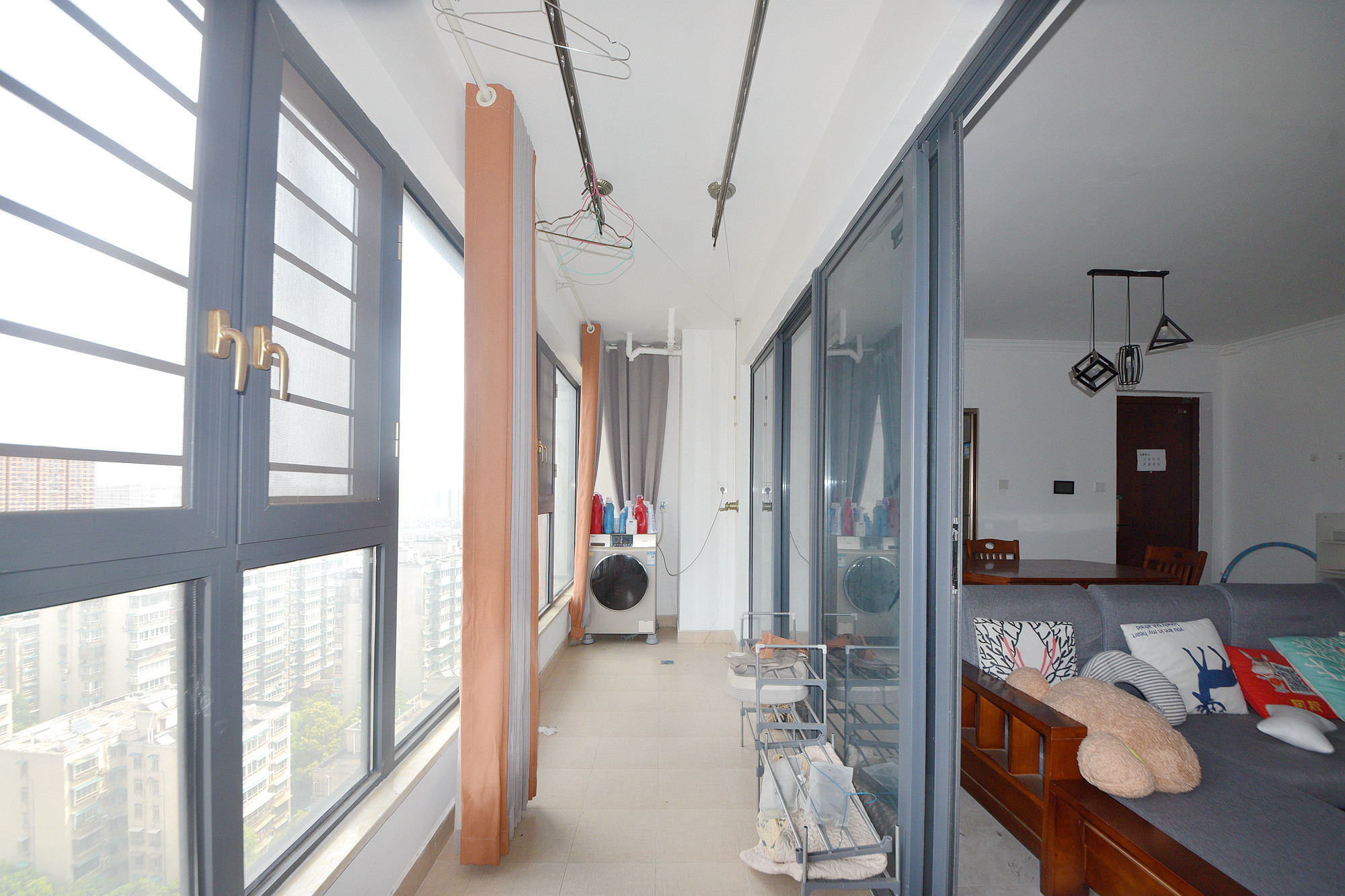 建发中央悦府  3室2厅2卫   170.00万阳台