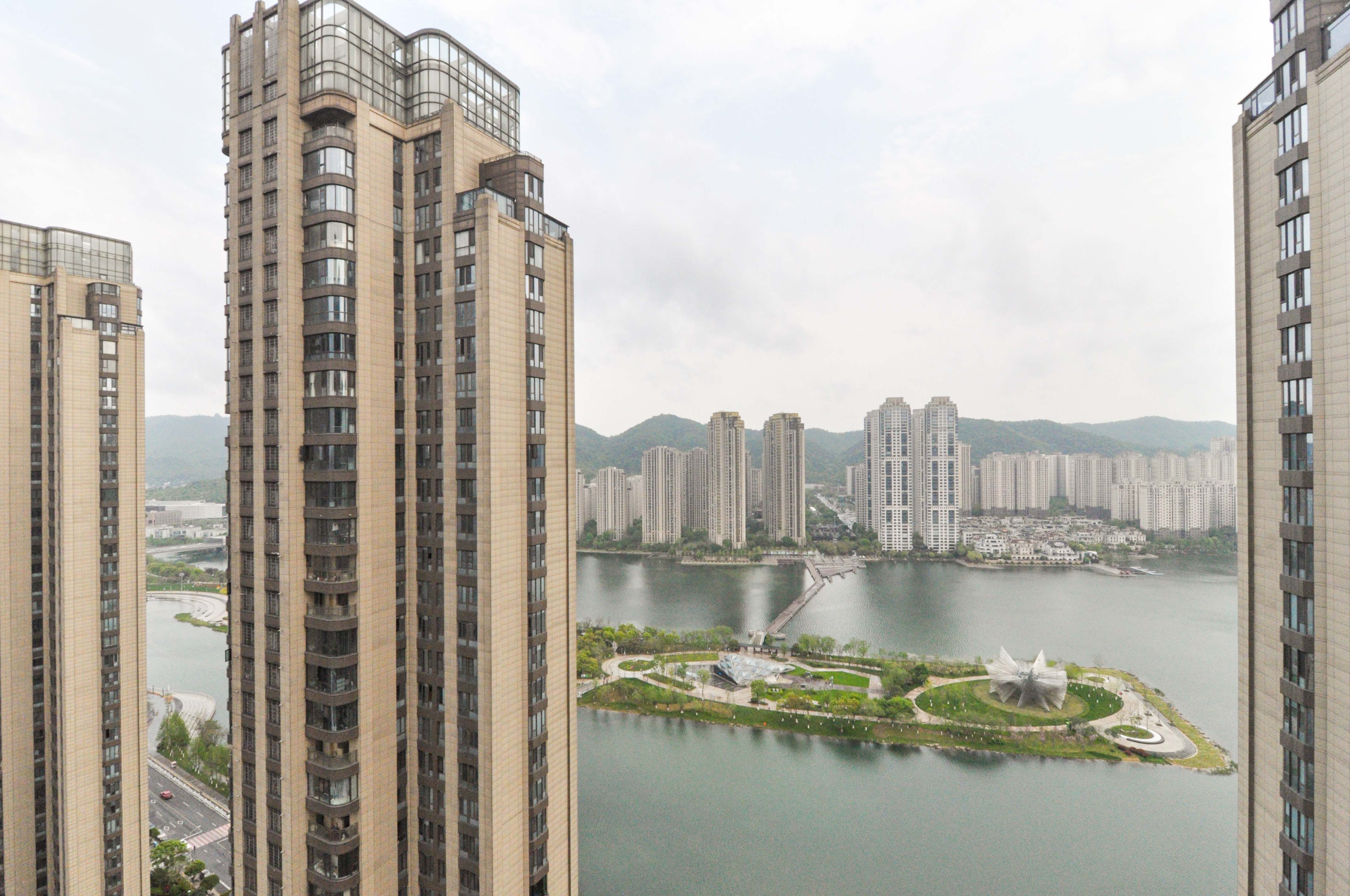 梅溪湖金茂府（金茂广场）（金茂览秀城）  4室2厅4卫   688.00万其他