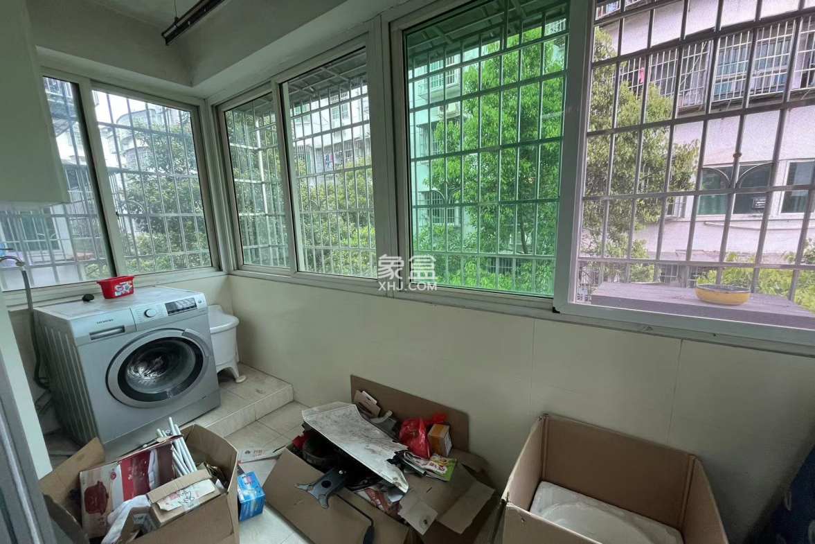 碧野华庭  3室2厅1卫   45.00万 碧野华庭  3室2厅1卫   45.00万室内图