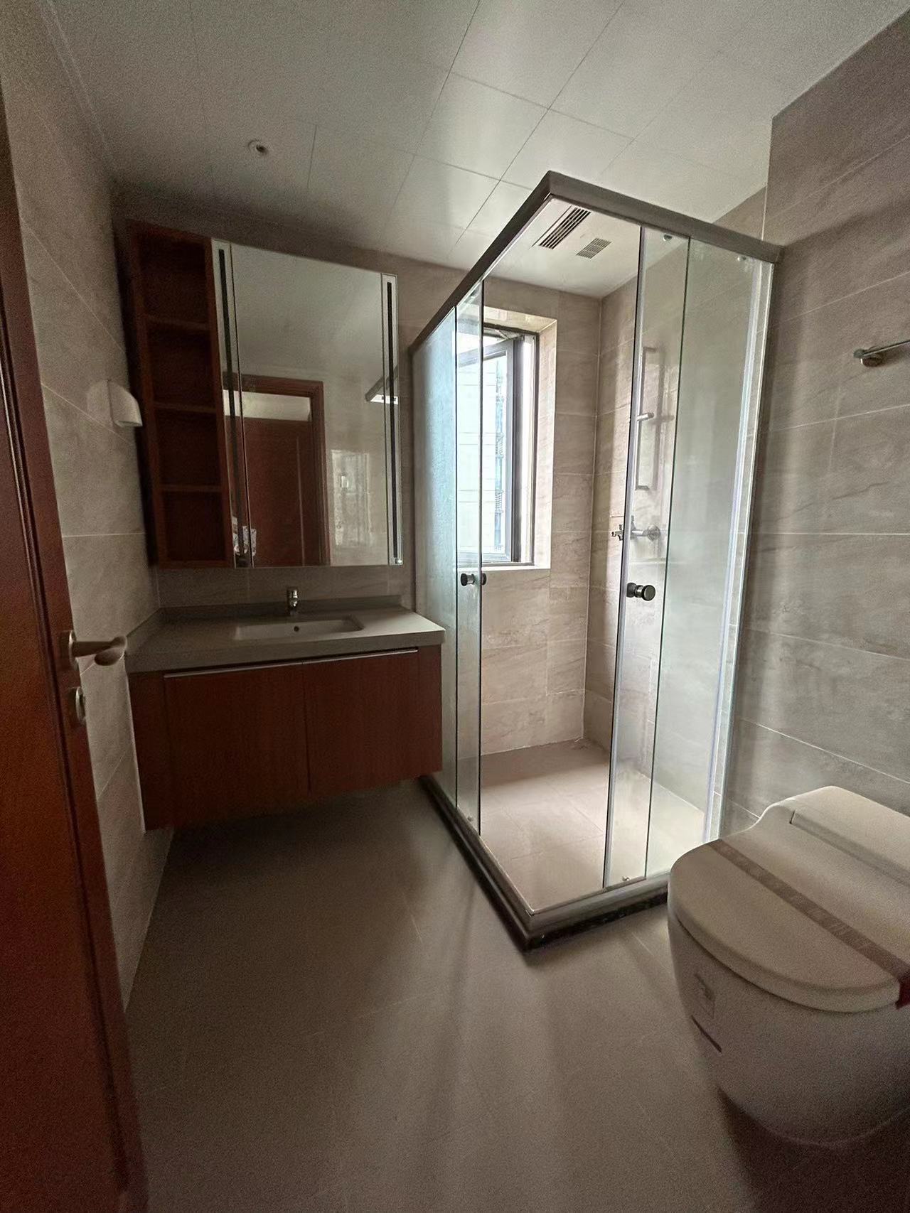 恒大林溪郡 3室2厅2卫 70.00万 恒大林溪郡 3室2厅2卫 70.00万室内图