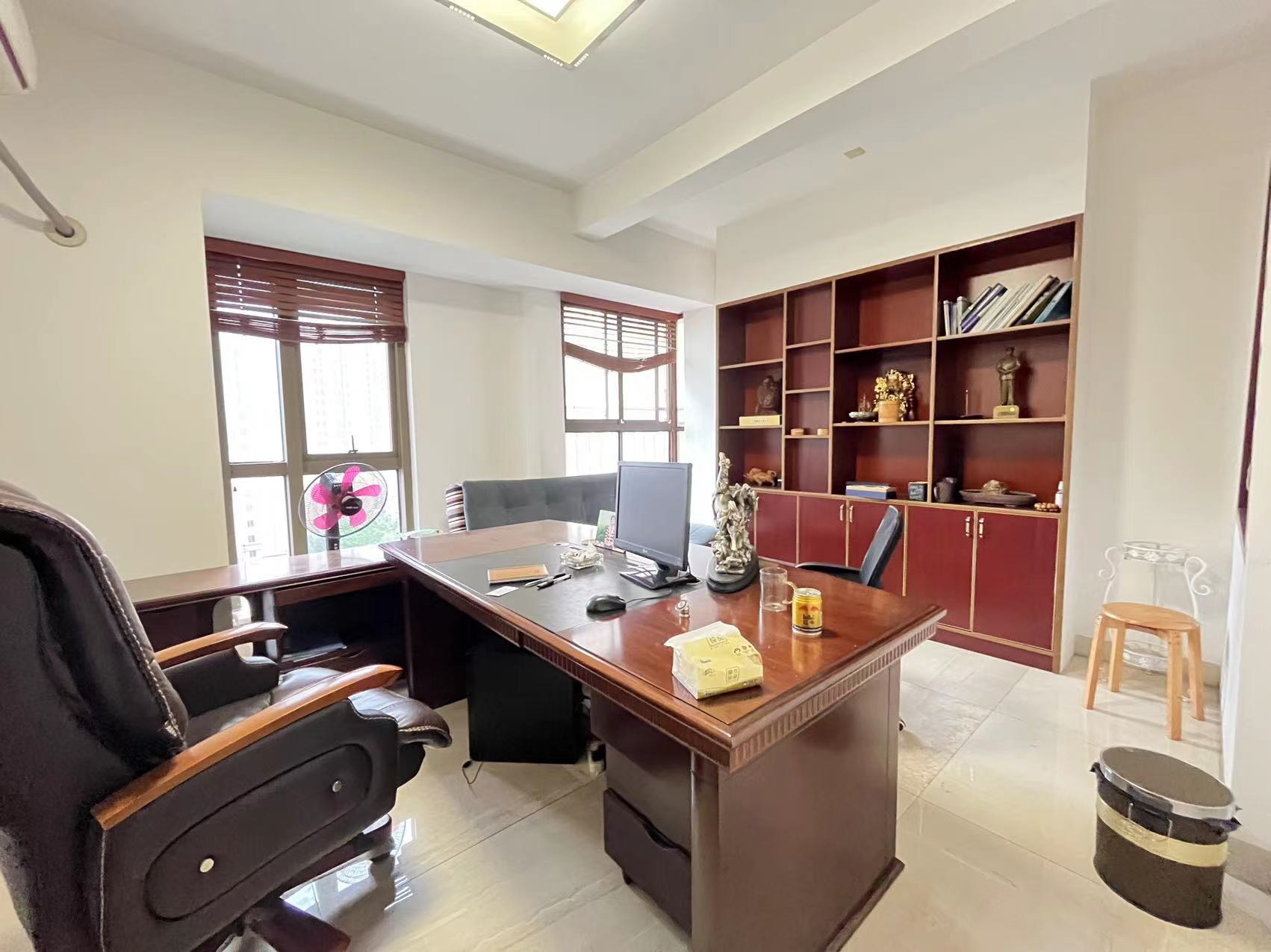 凯旋名门人民中路1006号 2室1厅1卫 32.80万 凯旋名门人民中路1006号 2室1厅1卫 32.80万室内图