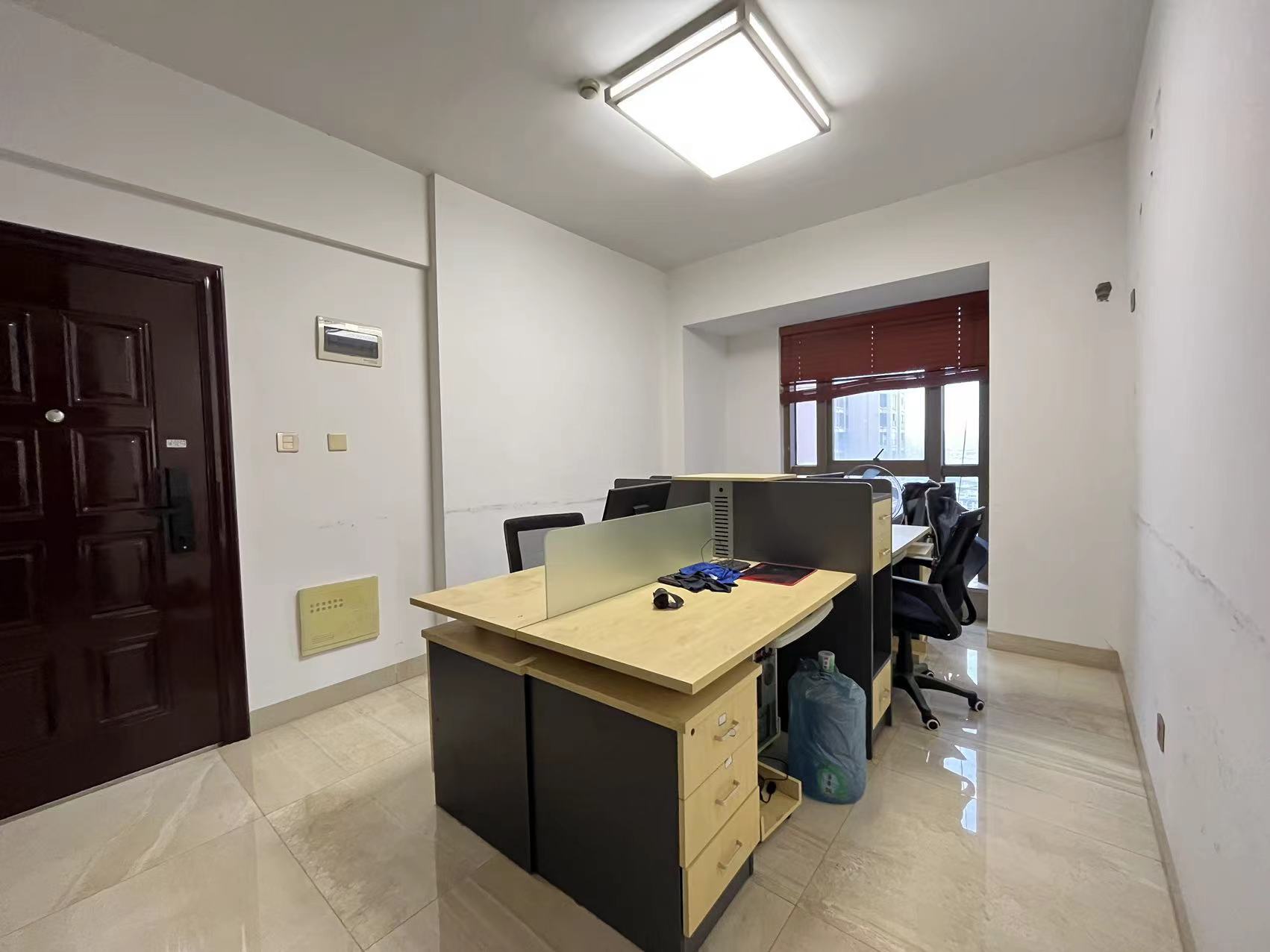 凯旋名门人民中路1006号 2室1厅1卫 32.80万 凯旋名门人民中路1006号 2室1厅1卫 32.80万室内图