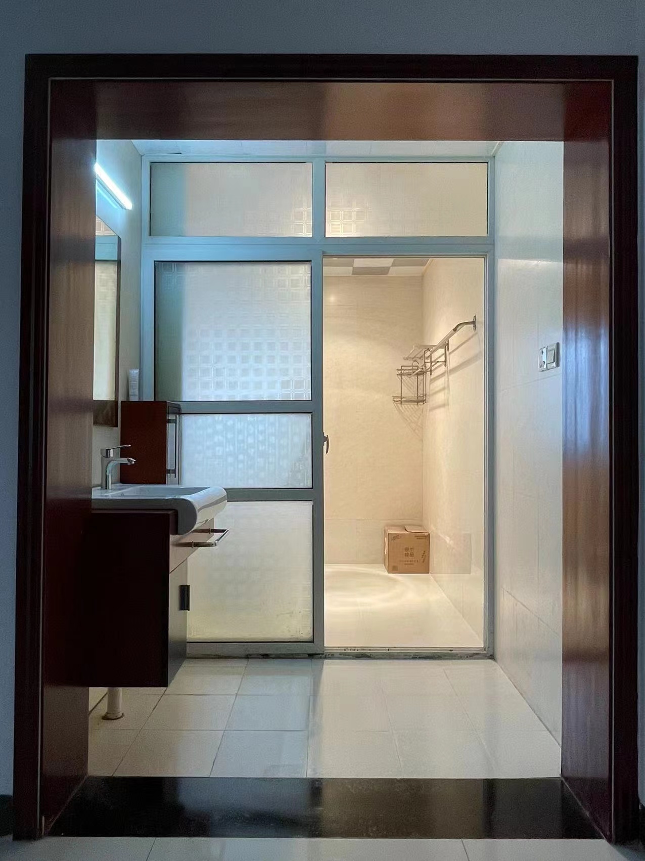 海创明珠花园 5室2厅2卫 38.00万 海创明珠花园 5室2厅2卫 38.00万室内图