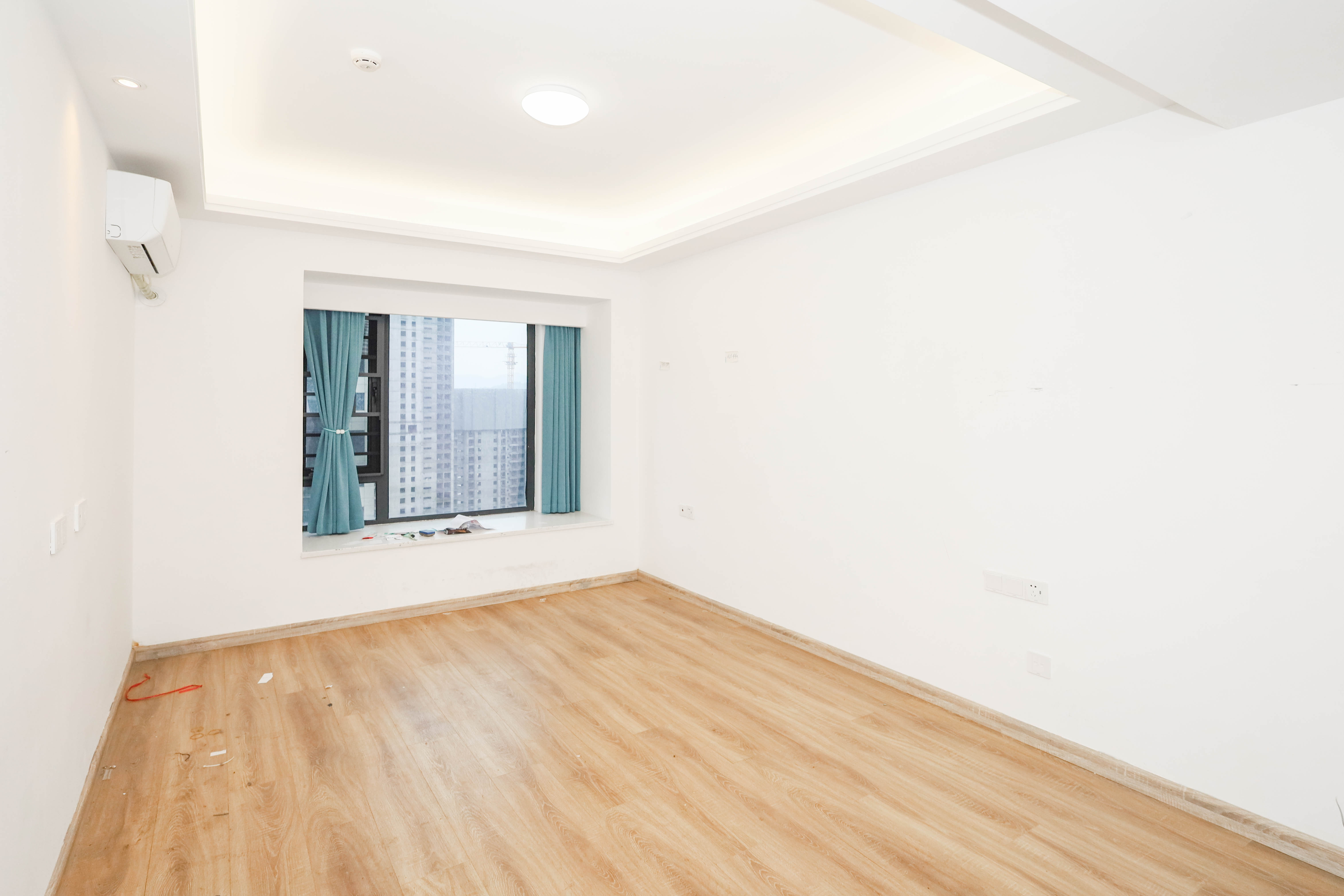 南山梅溪一方  3室2厅2卫    157.0万卧室