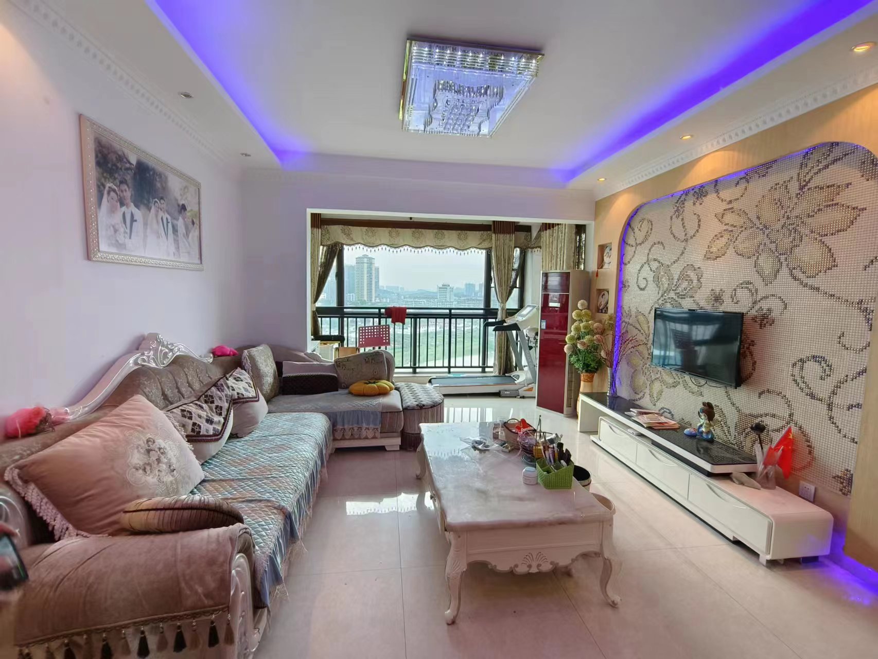 翠堤湾(锁) 3室2厅1卫 59.80万 翠堤湾(锁) 3室2厅1卫 59.80万室内图