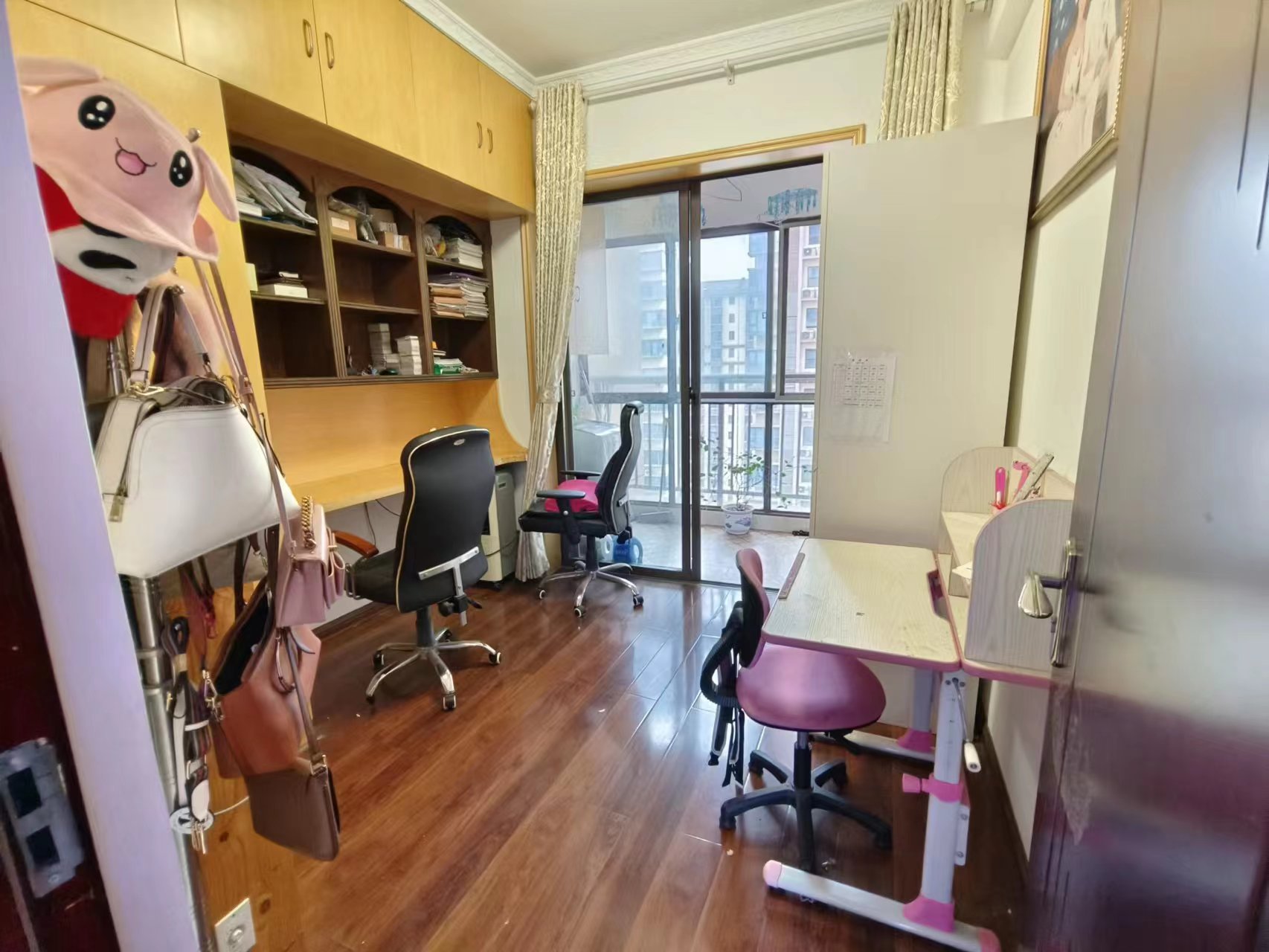 翠堤湾(锁) 3室2厅1卫 59.80万 翠堤湾(锁) 3室2厅1卫 59.80万室内图