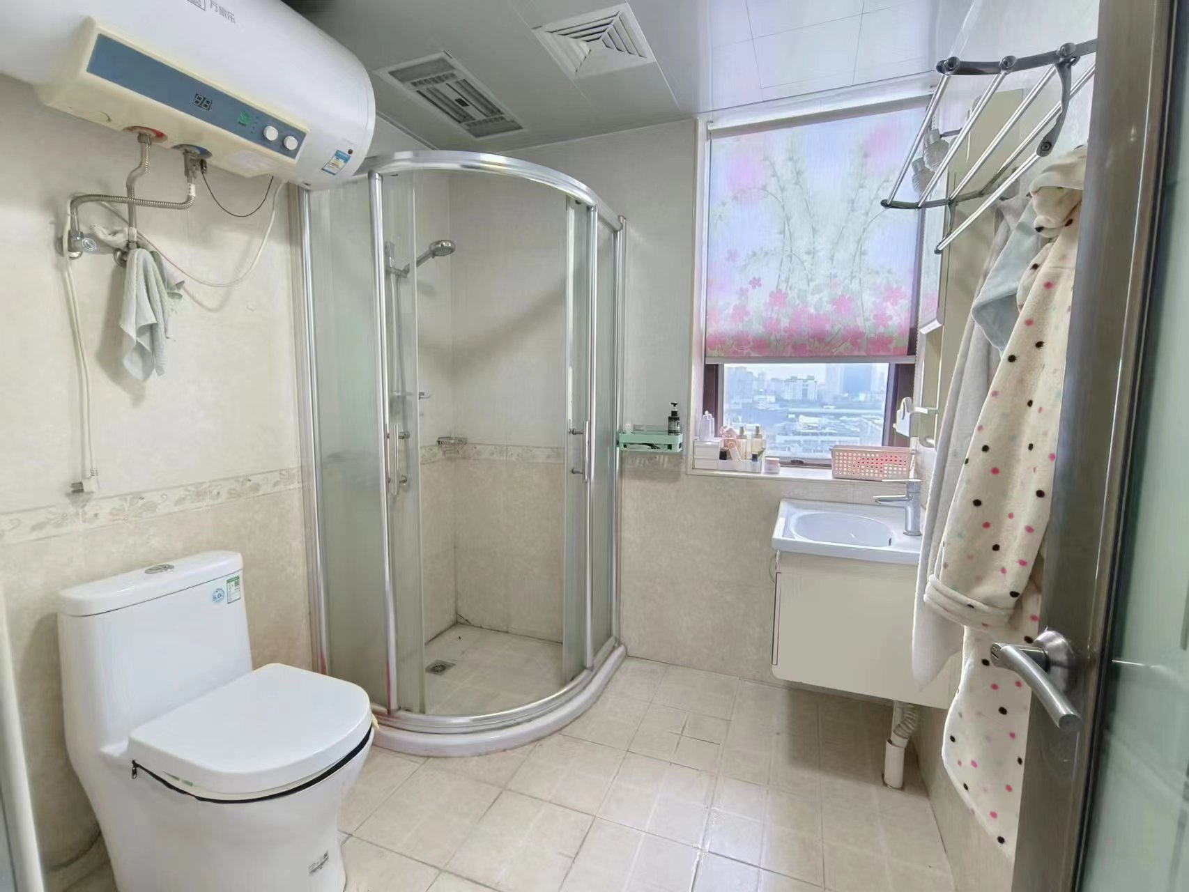 翠堤湾(锁) 3室2厅1卫 59.80万 翠堤湾(锁) 3室2厅1卫 59.80万室内图