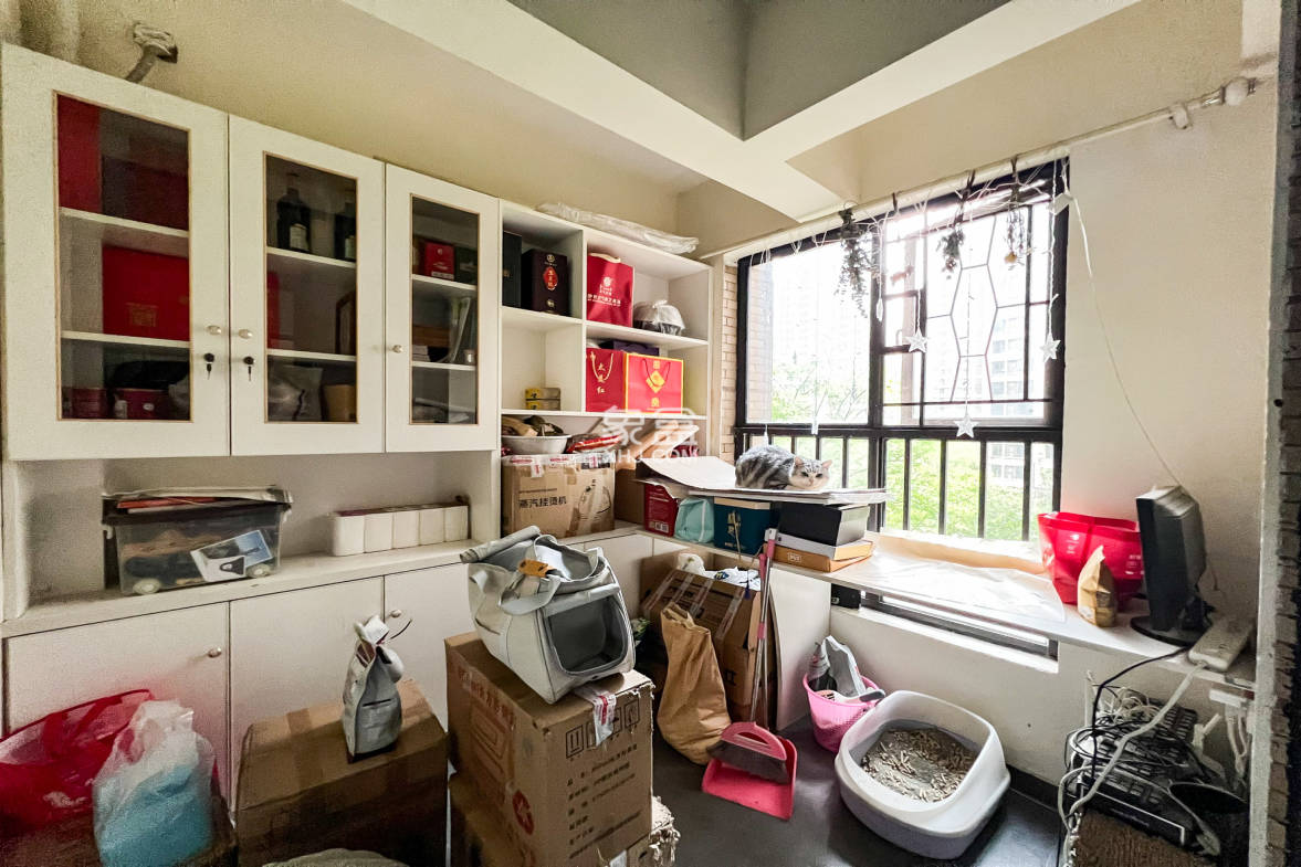 时代倾城一期 3室2厅1卫 112.00万 时代倾城一期 3室2厅1卫 112.00万阳台