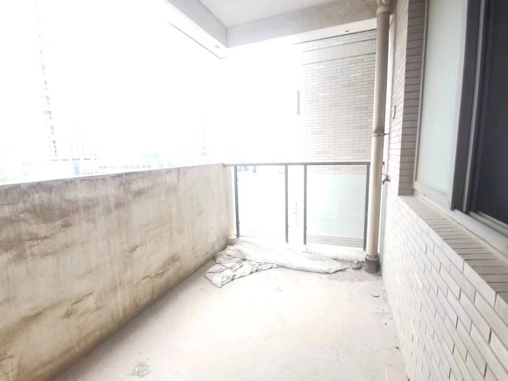 紫苑江岸 4室2厅2卫 51.80万 紫苑江岸 4室2厅2卫 51.80万室内图