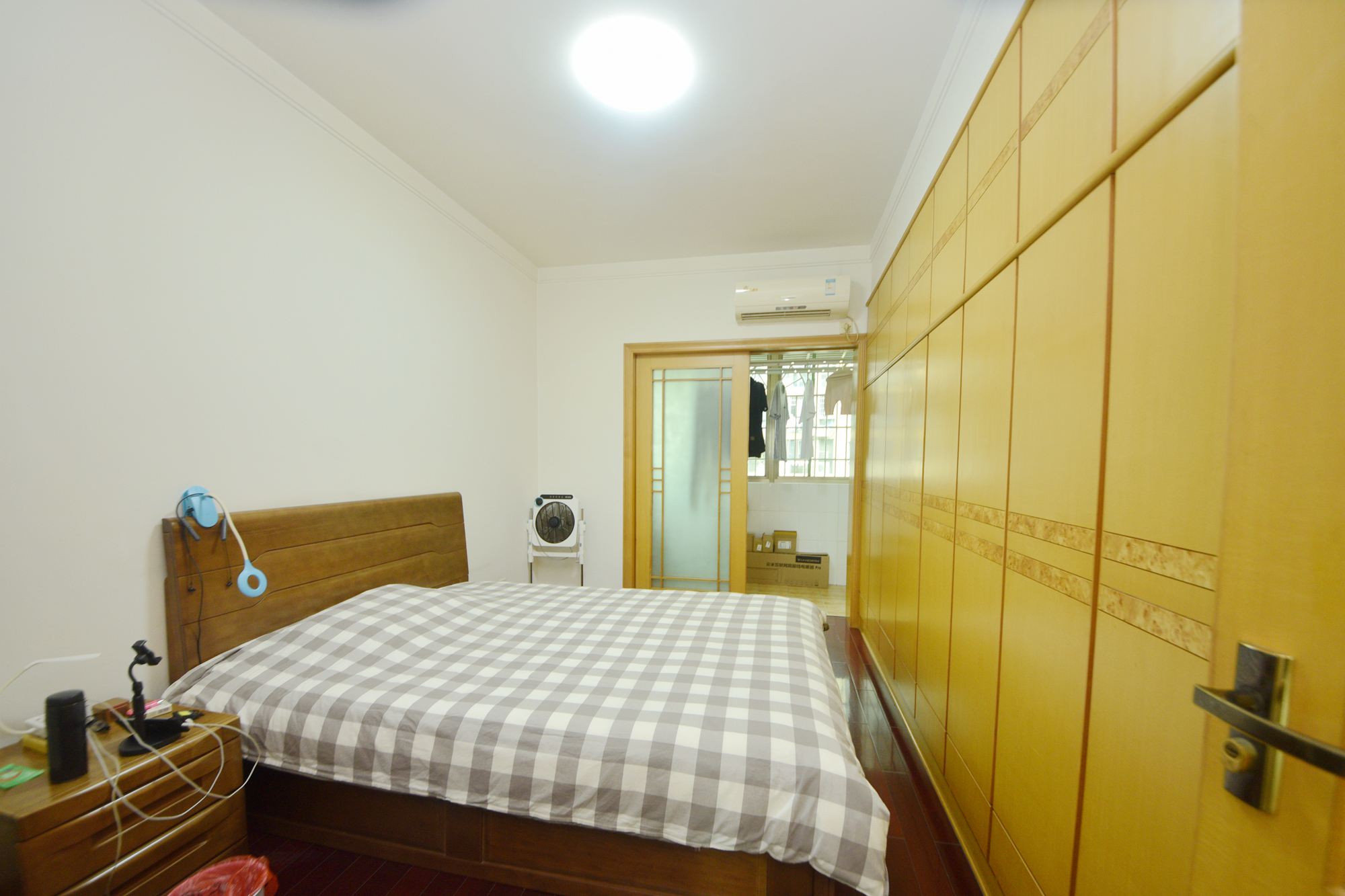 宏轩花苑  3室2厅2卫    128.0万卧室