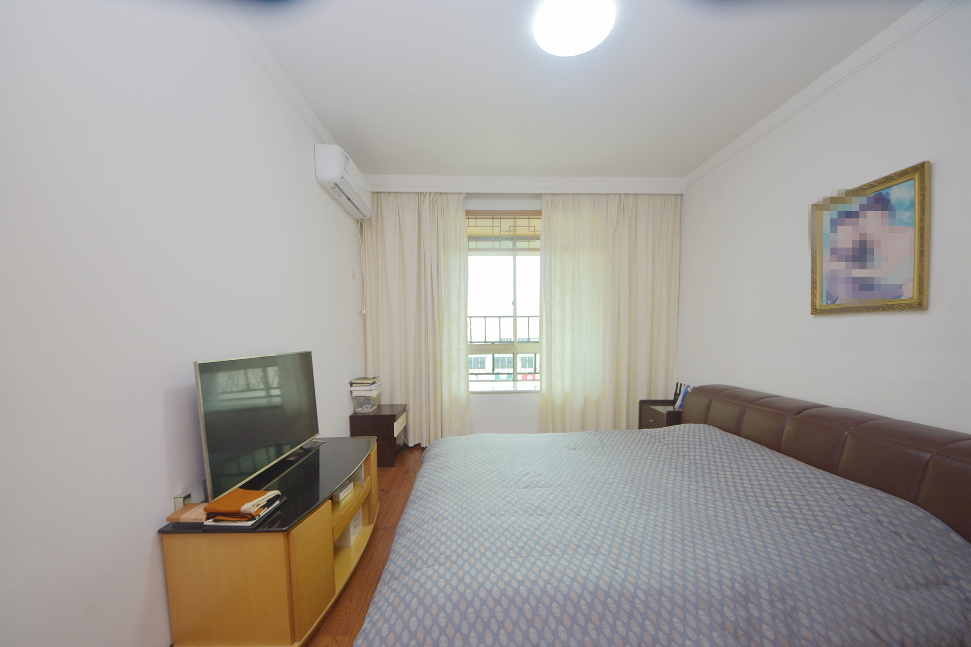 宏轩花苑  3室2厅2卫    128.0万卧室