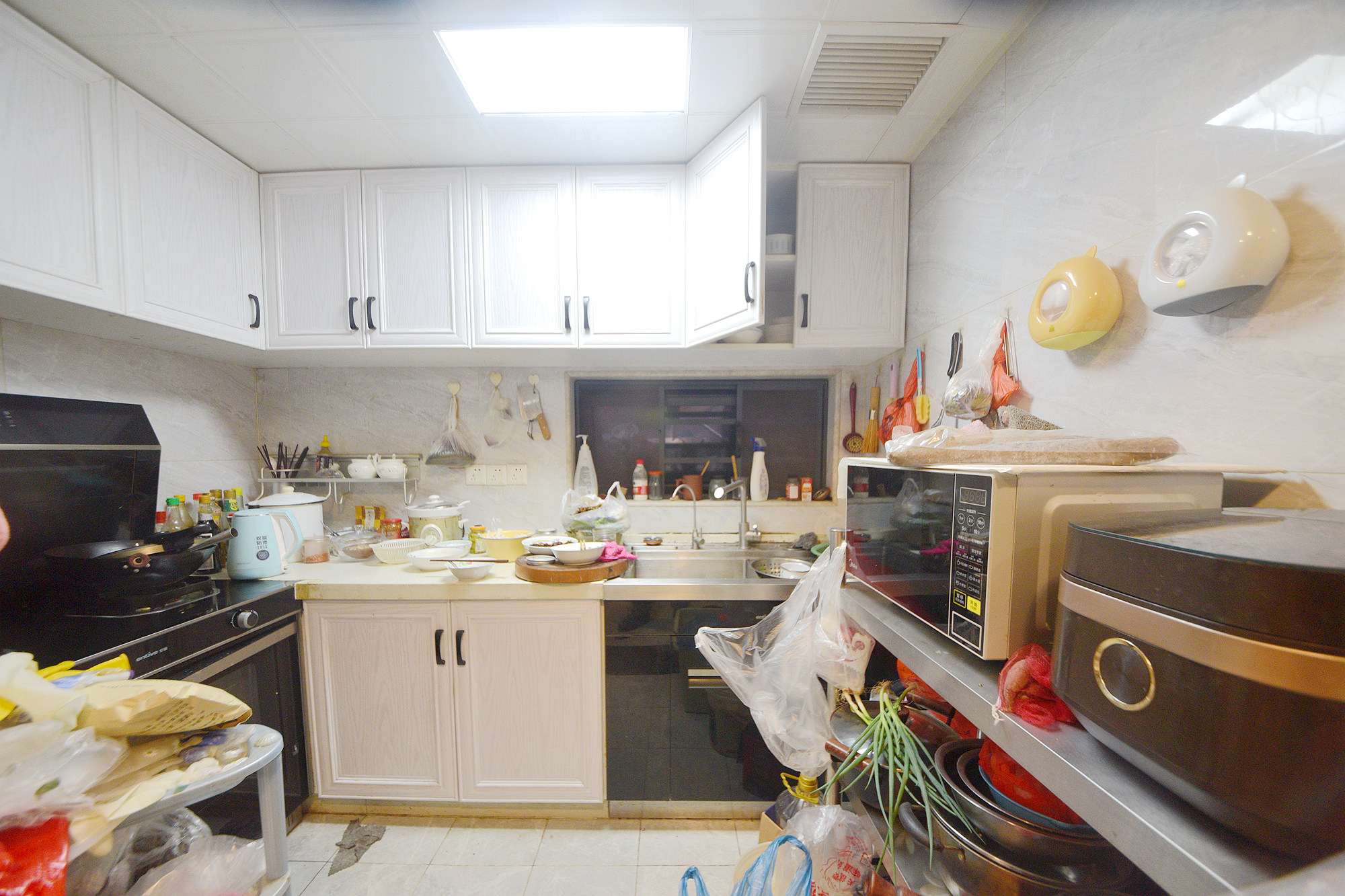 建发中央悦府  4室2厅2卫   178.00万厨房