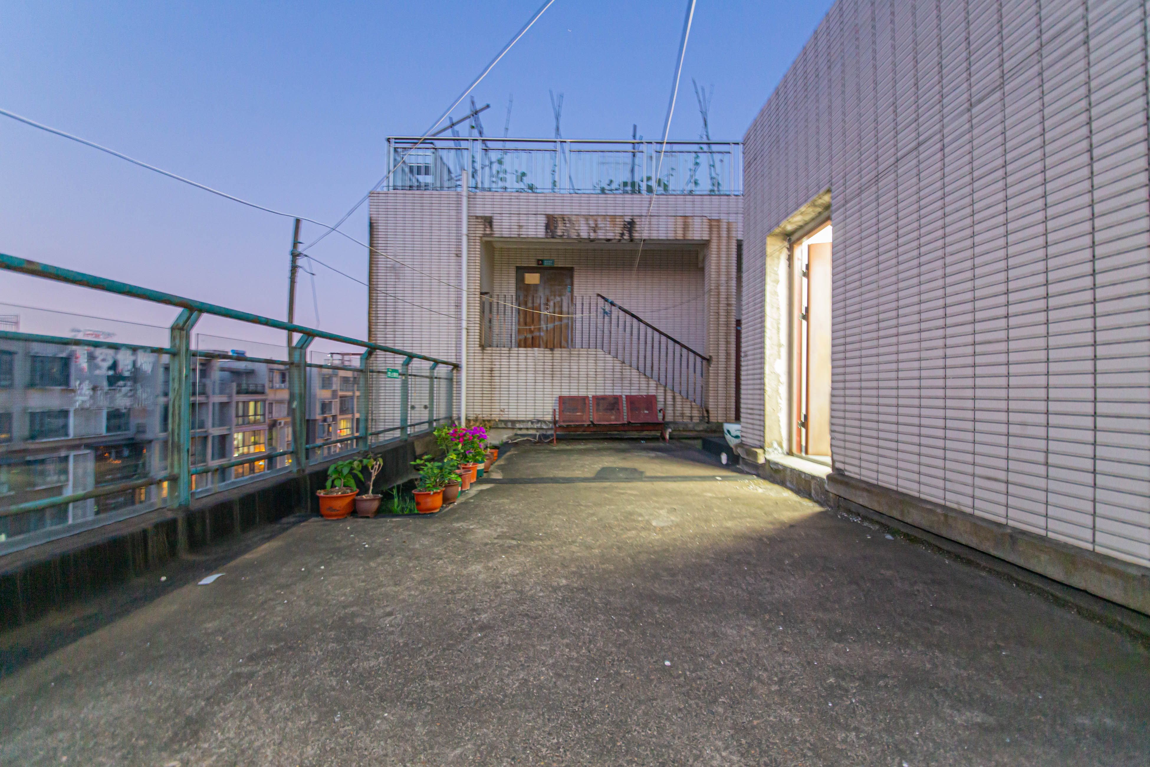 银桂苑  5室2厅2卫   201.50万其他