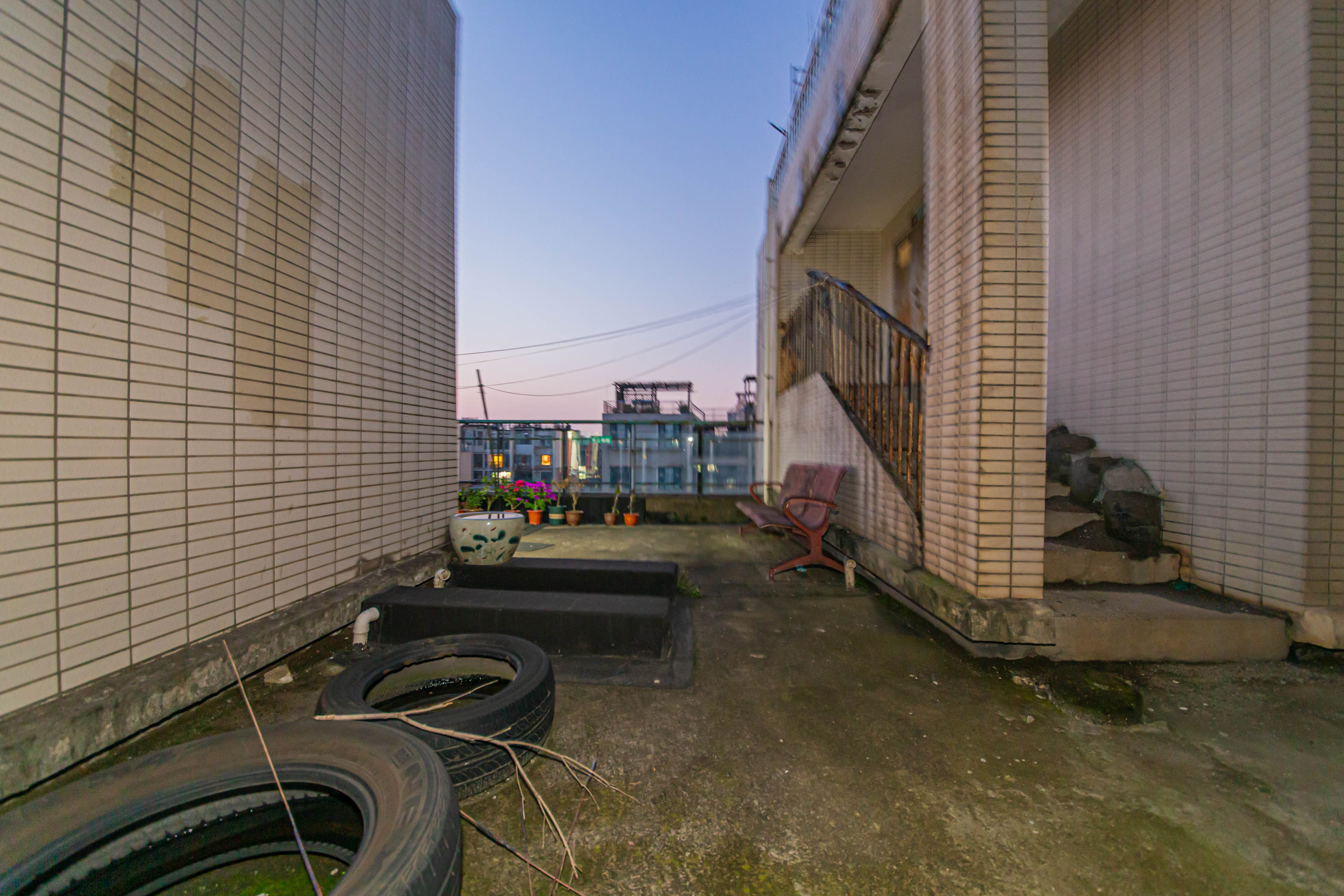 银桂苑  5室2厅2卫   201.50万其他