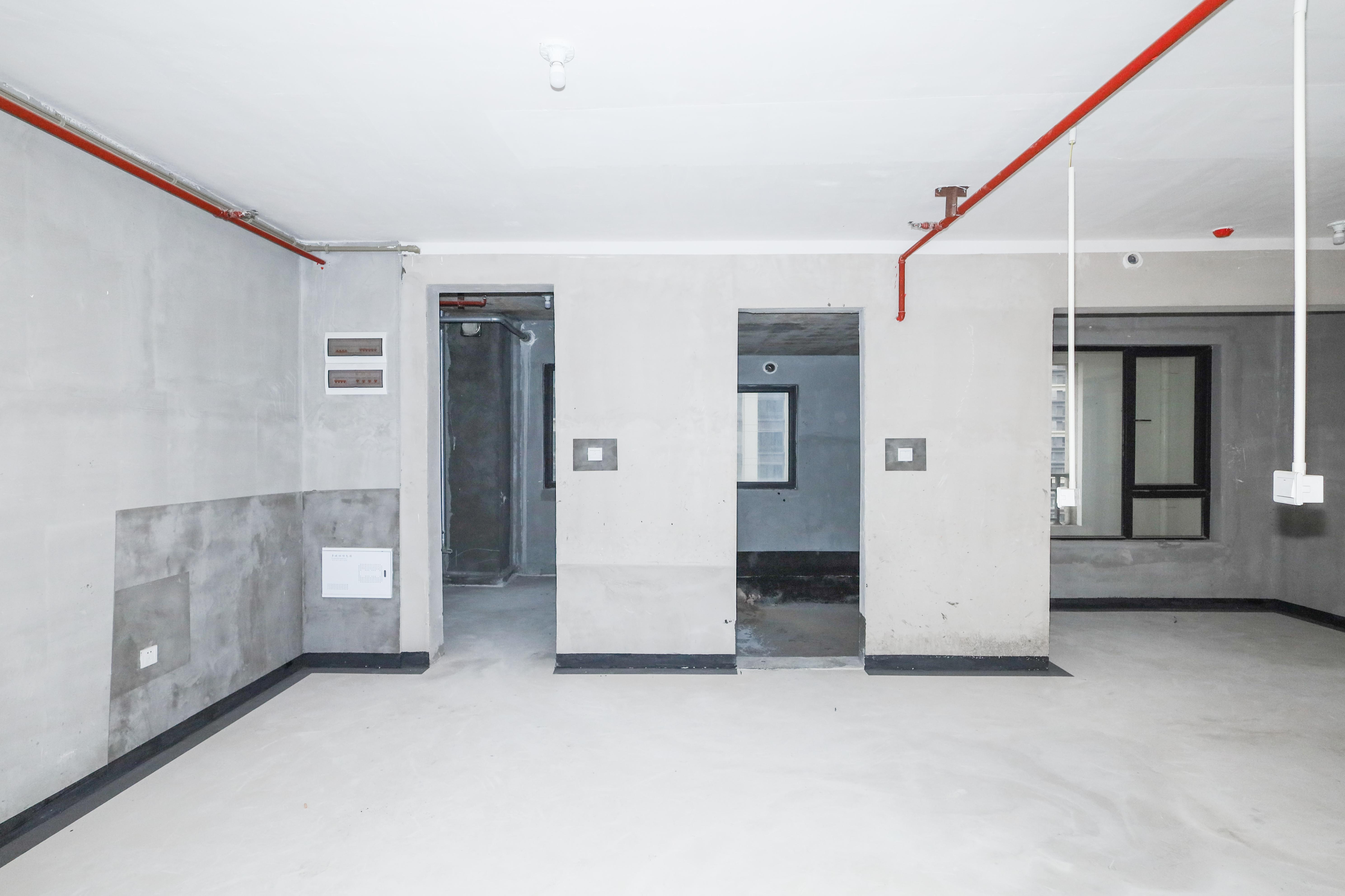 建发央著  4室2厅2卫   290.00万客厅