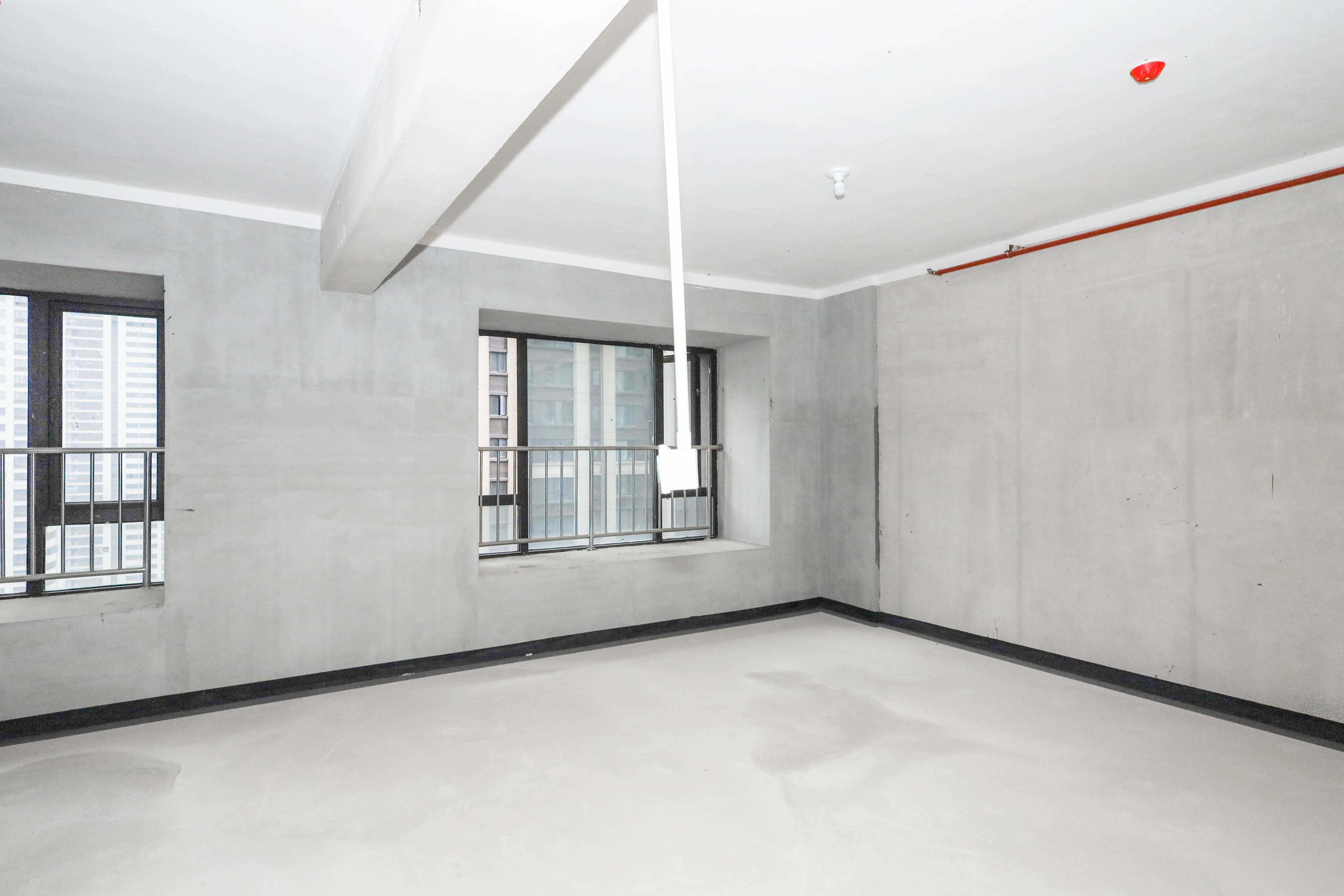 建发央著  4室2厅2卫   290.00万卧室