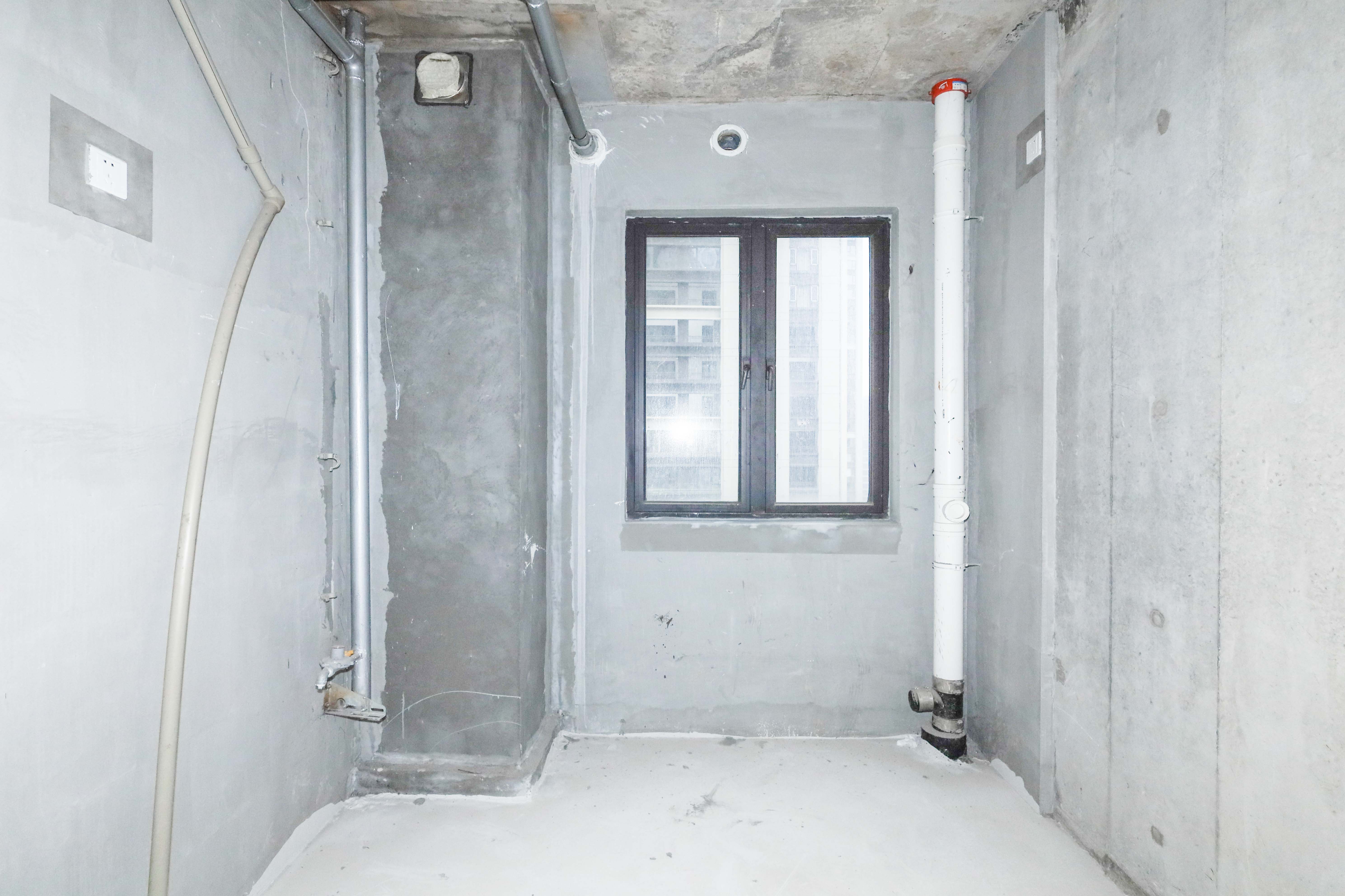 建发央著  4室2厅2卫   290.00万厨房