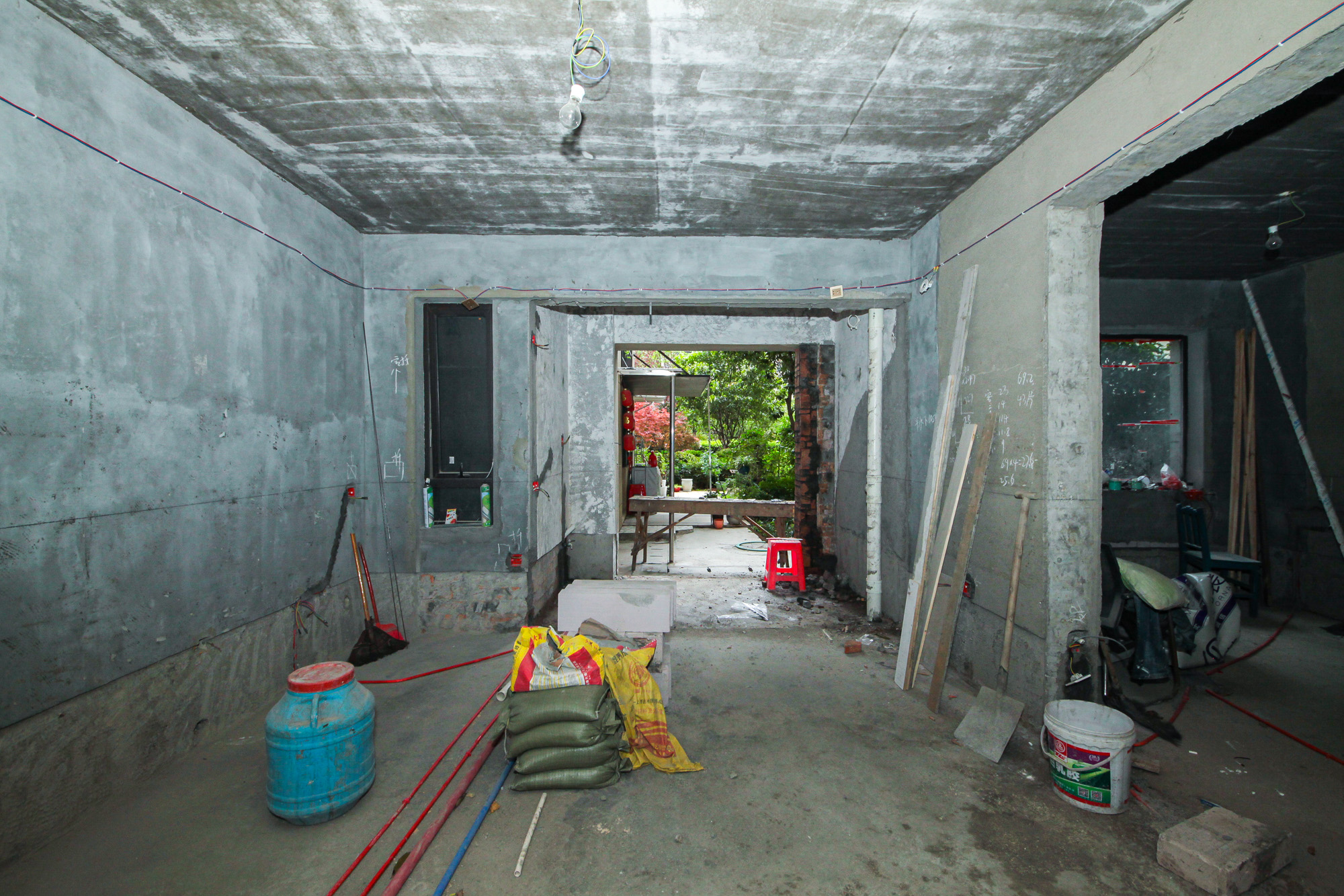 国泰九龙湾 4室2厅2卫 98.00万 国泰九龙湾 4室2厅2卫 98.00万客厅