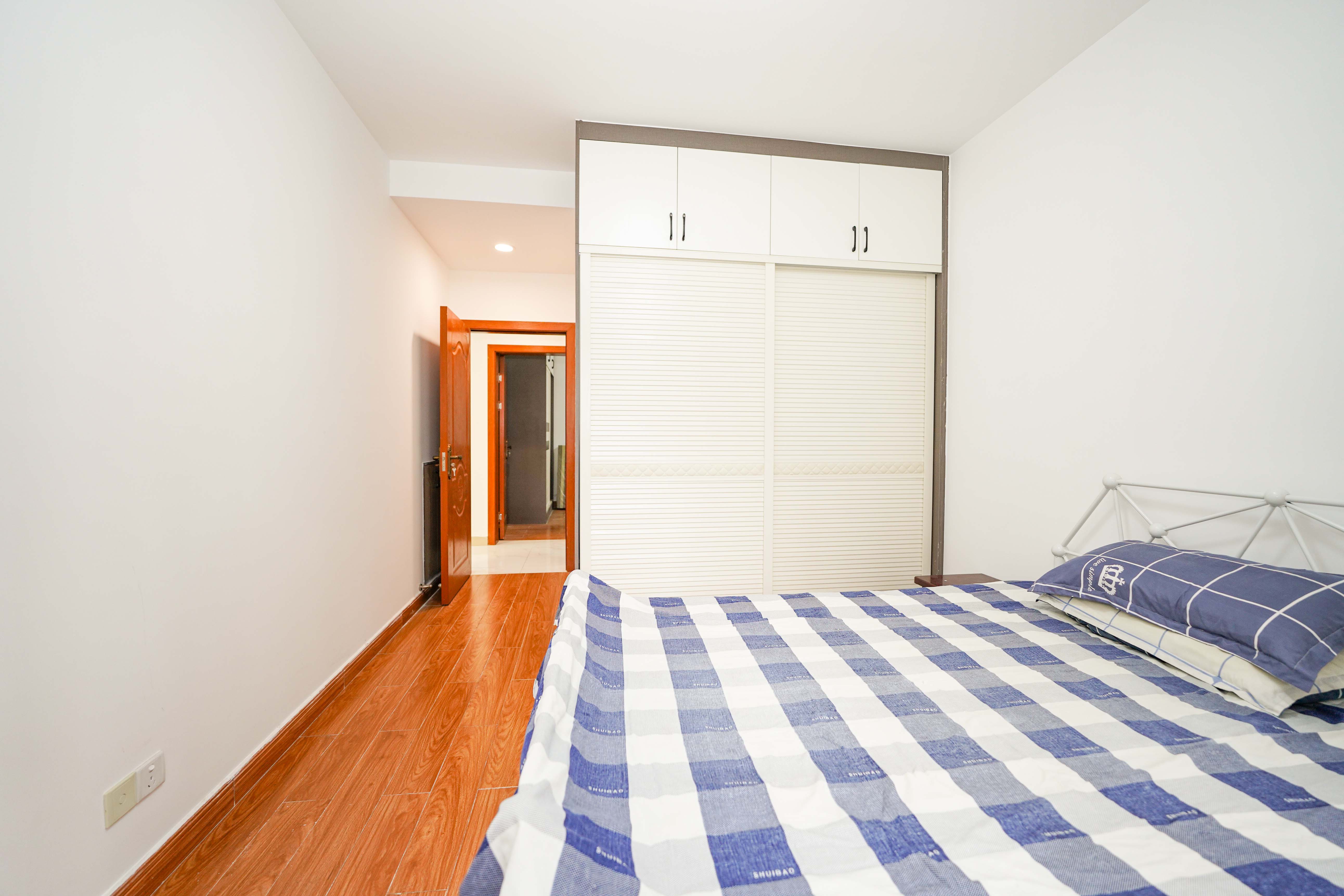 五矿万境蓝山  2室2厅1卫    85.0万卧室