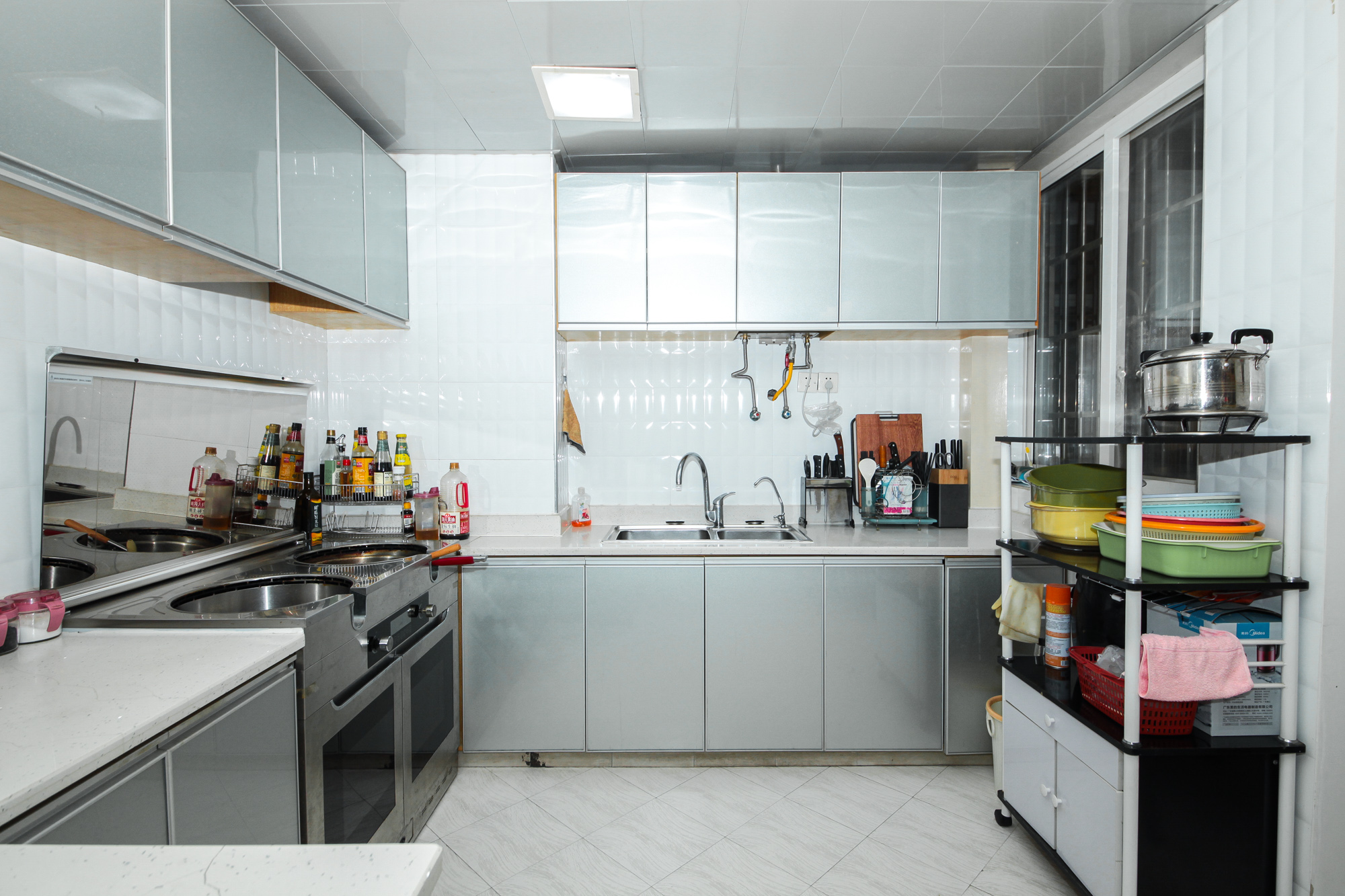 锦璨家园  3室2厅2卫   69.80万 锦璨家园  3室2厅2卫   69.80万厨房