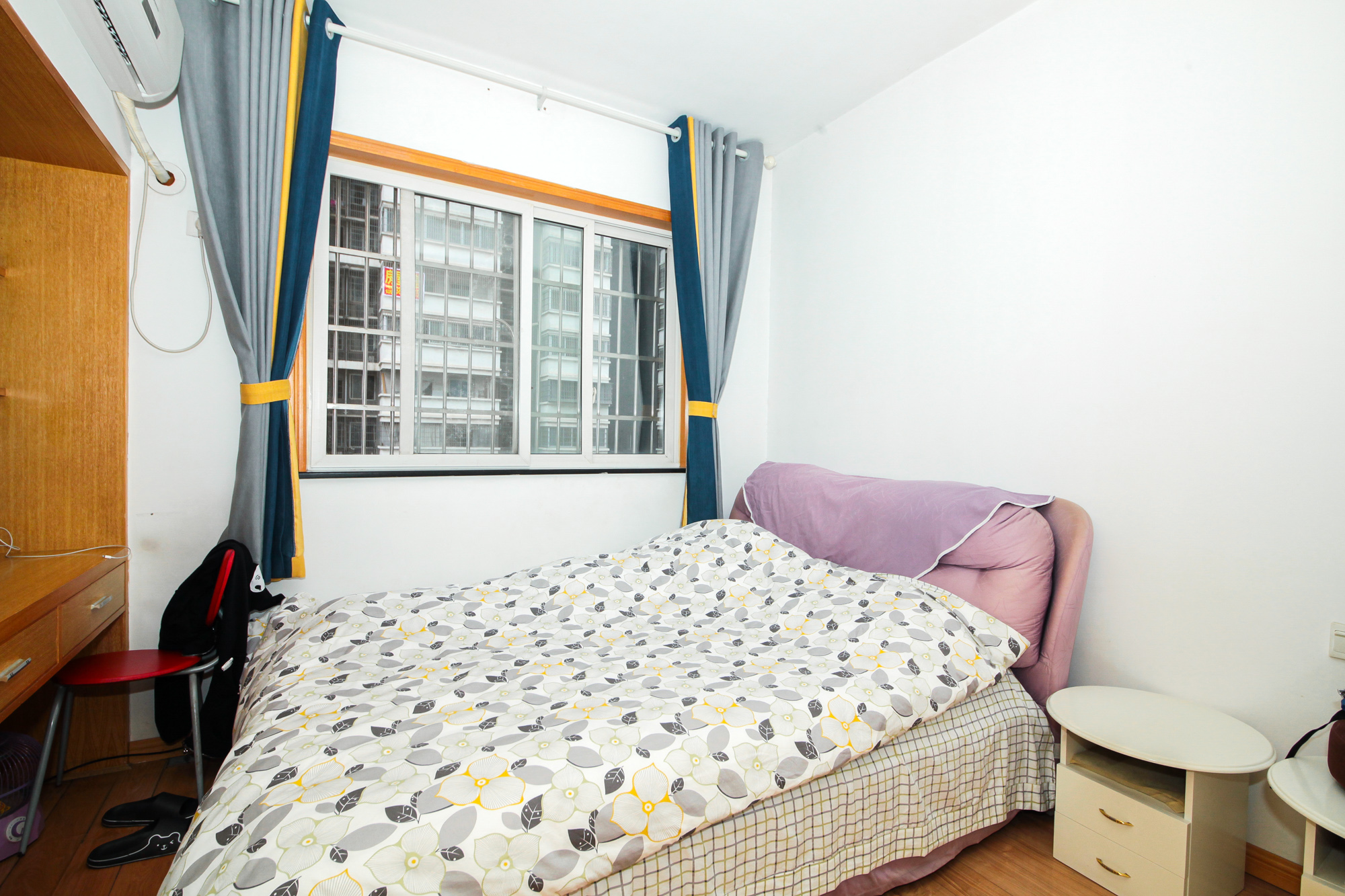 锦璨家园  3室2厅2卫   69.80万 锦璨家园  3室2厅2卫   69.80万卧室