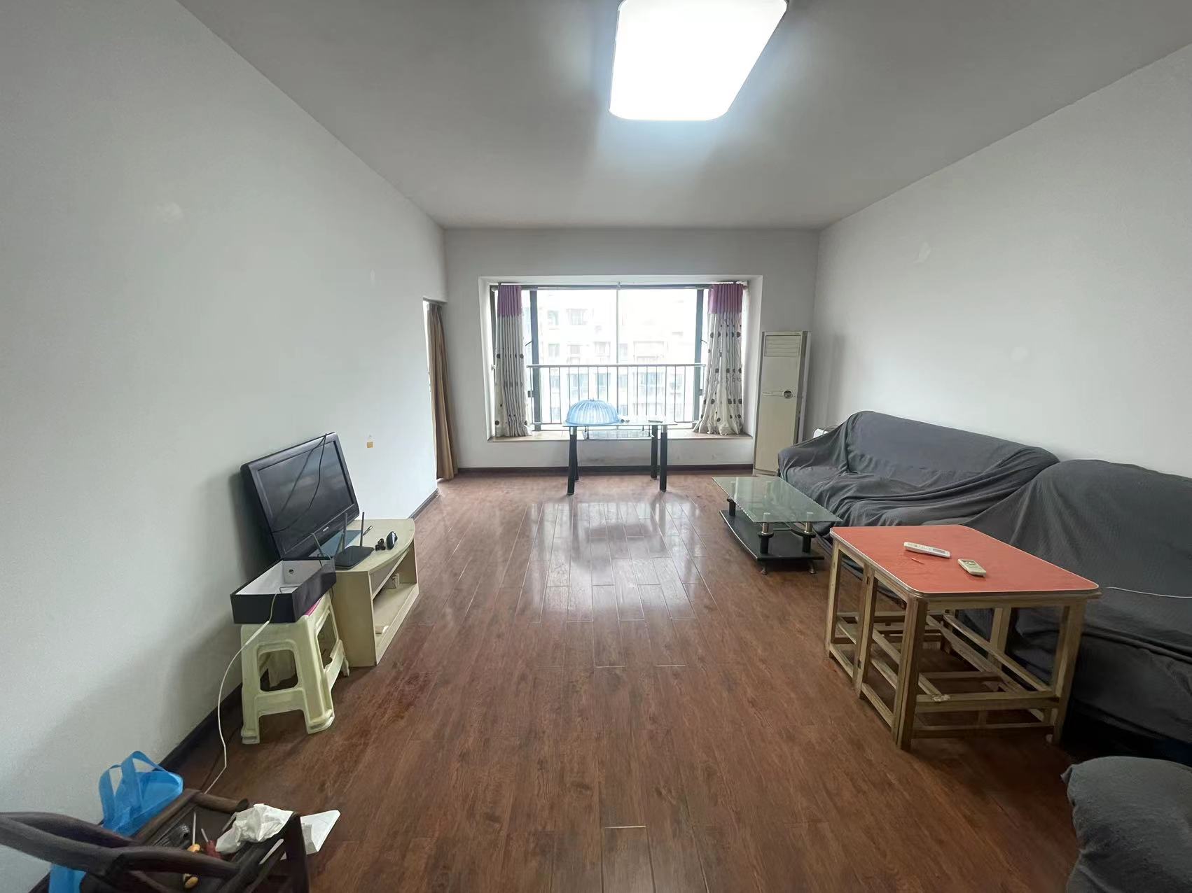 庐山春天一期桃李苑  3室2厅1卫    56.0万 庐山春天一期桃李苑  3室2厅1卫    56.0万室内图