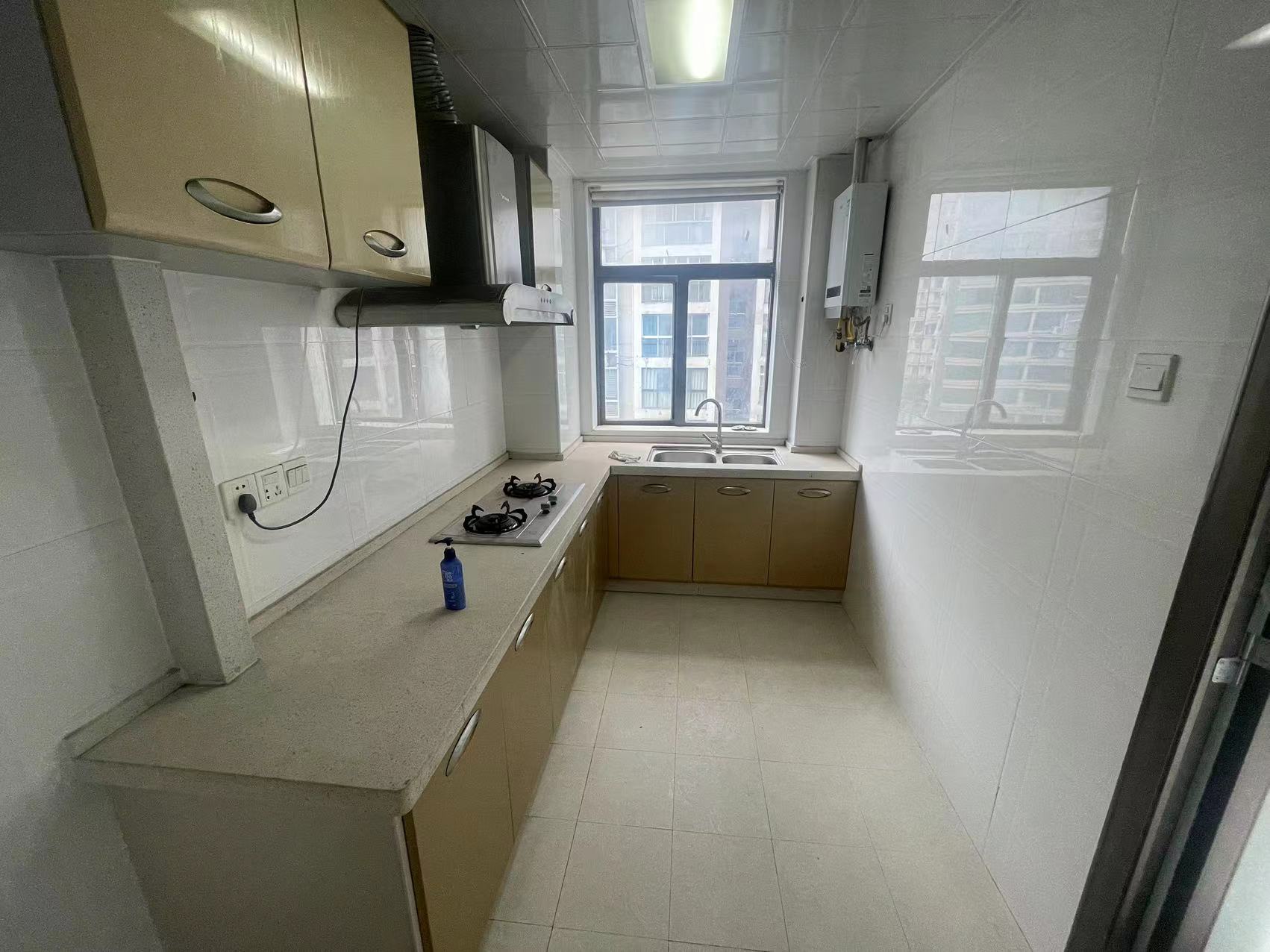 庐山春天一期桃李苑  3室2厅1卫    56.0万 庐山春天一期桃李苑  3室2厅1卫    56.0万室内图