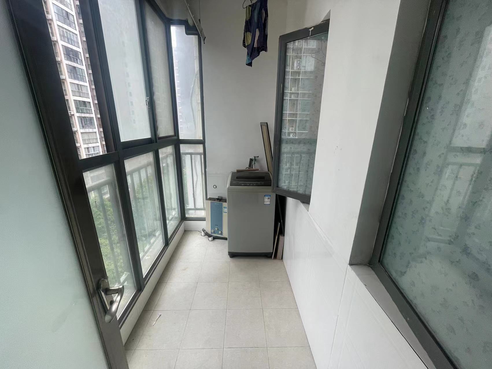 庐山春天一期桃李苑  3室2厅1卫    56.0万 庐山春天一期桃李苑  3室2厅1卫    56.0万室内图