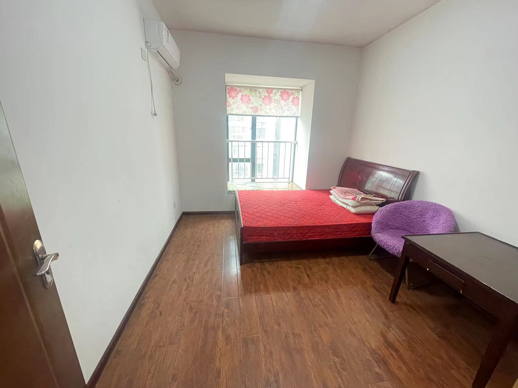 庐山春天一期桃李苑  3室2厅1卫    56.0万 庐山春天一期桃李苑  3室2厅1卫    56.0万室内图