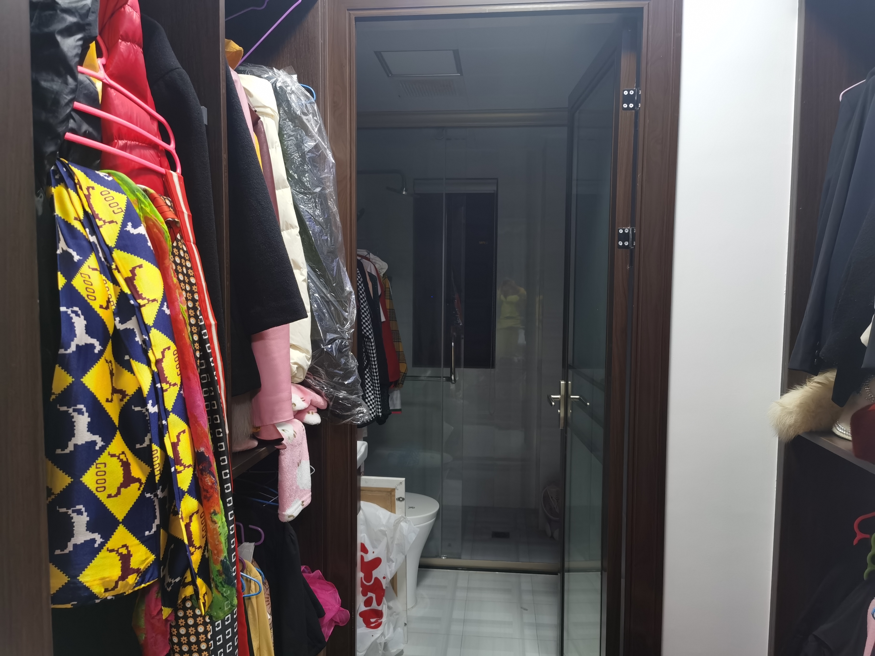 中欧昆仑首府 4室2厅2卫 89.80万 中欧昆仑首府 4室2厅2卫 89.80万室内图