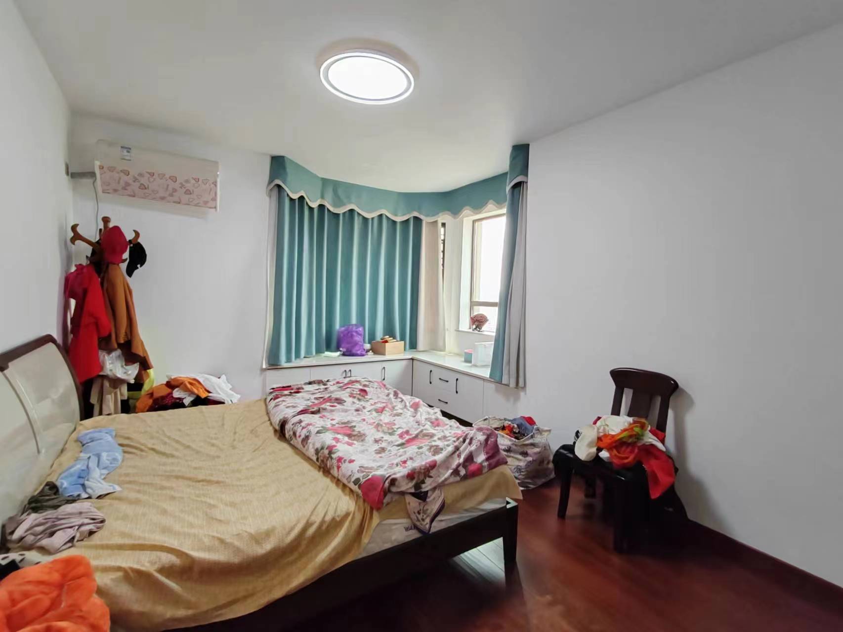 中欧昆仑首府 4室2厅2卫 89.80万 中欧昆仑首府 4室2厅2卫 89.80万室内图