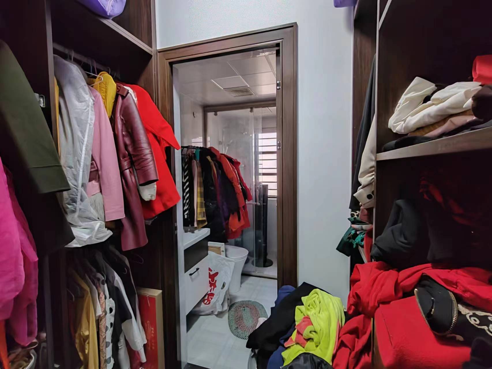 中欧昆仑首府 4室2厅2卫 89.80万 中欧昆仑首府 4室2厅2卫 89.80万室内图