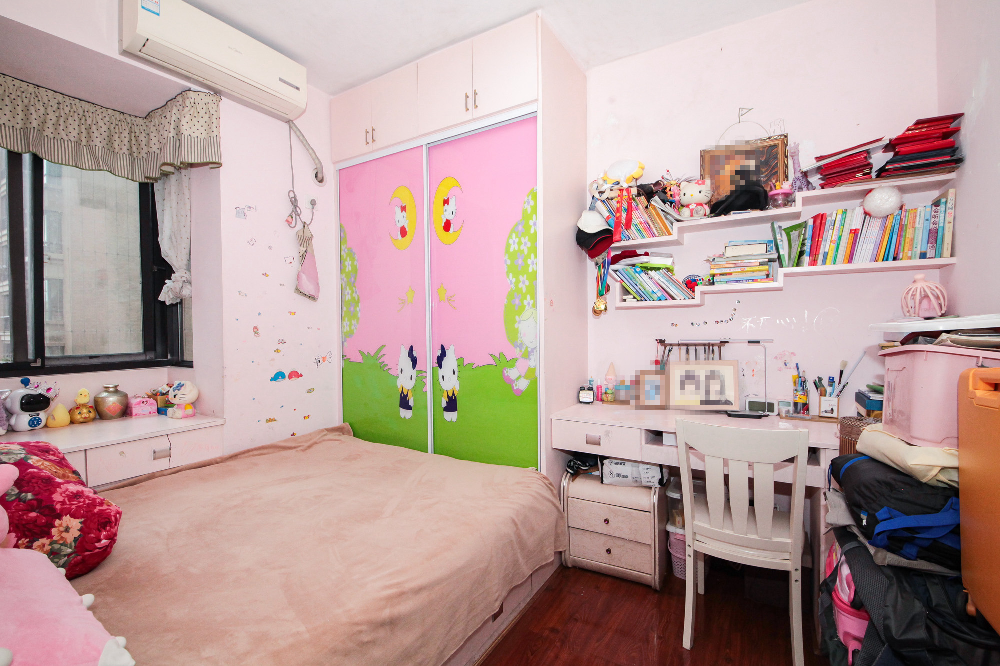 华润凤凰城一期 3室2厅2卫 90.00万 华润凤凰城一期 3室2厅2卫 90.00万卧室