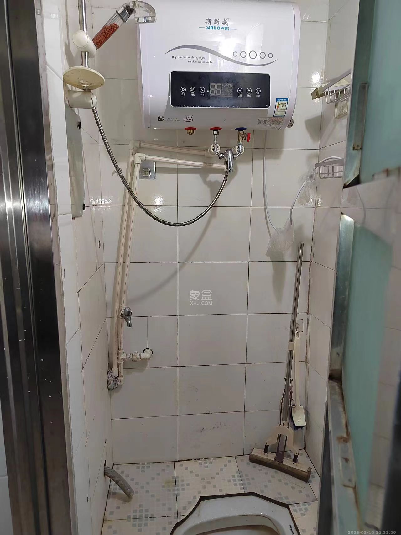 柏丽广场  1室0厅1卫   10.80万客厅