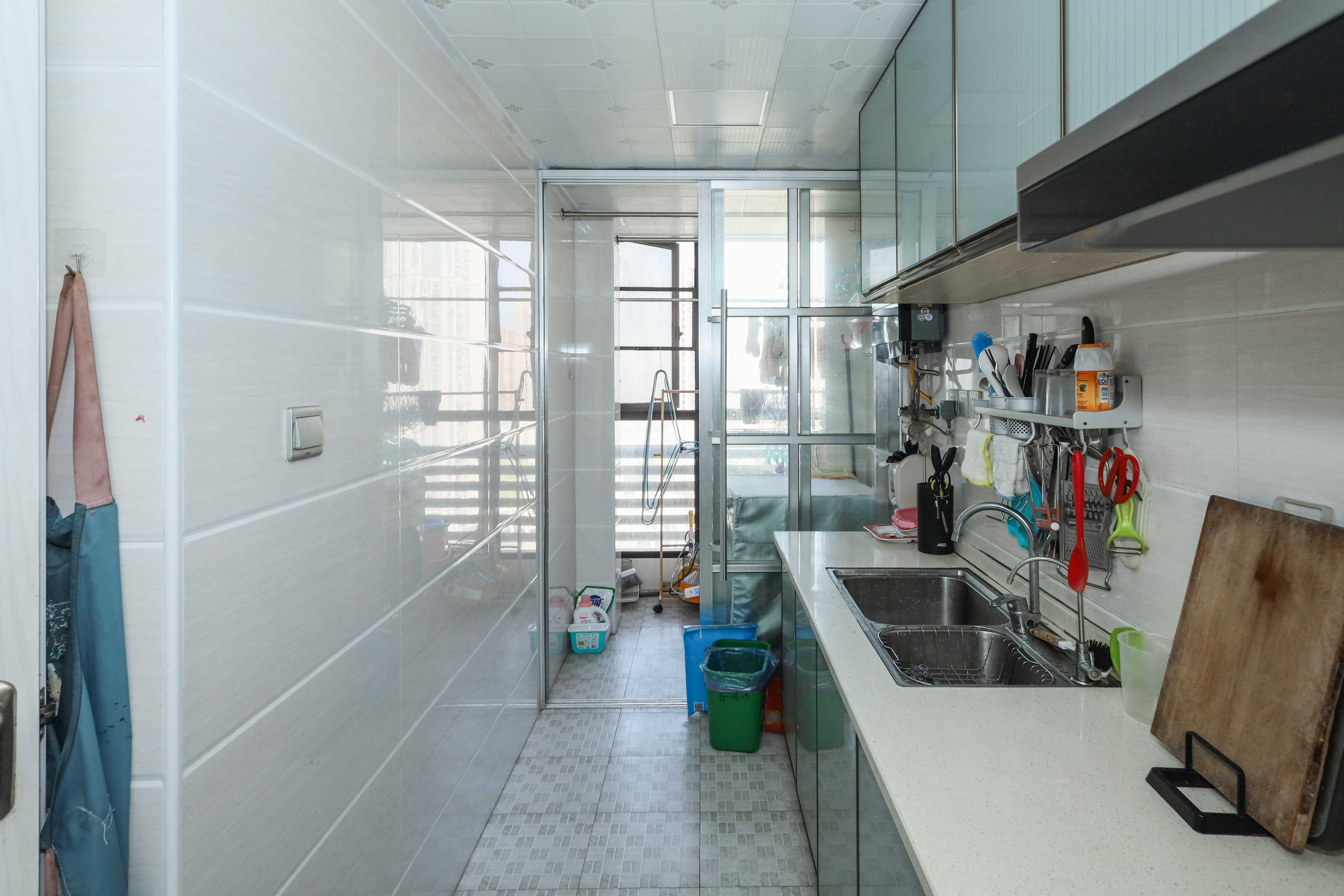 和泓梅溪四季  3室2厅1卫    128.0万厨房