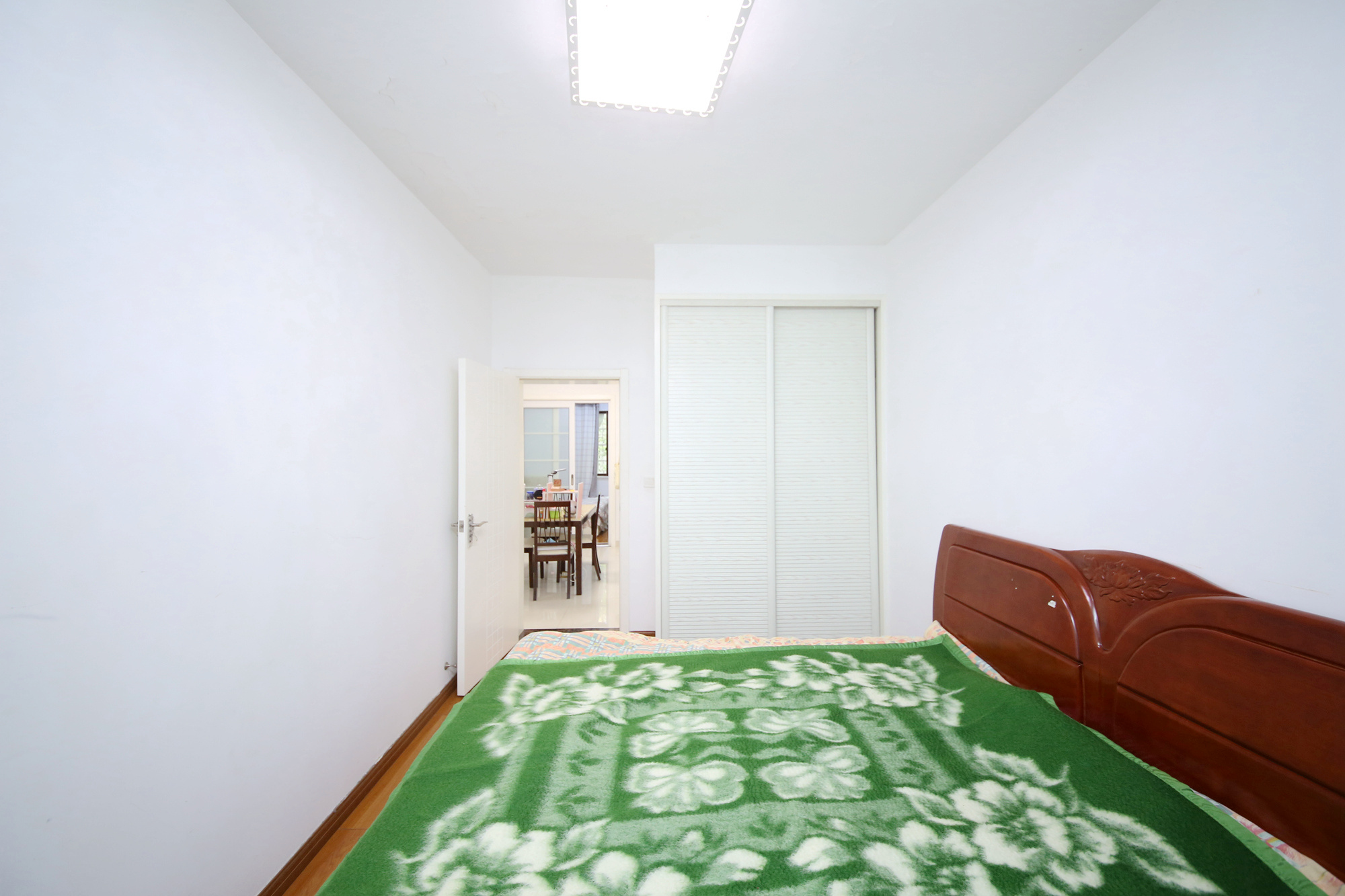 省建行宿舍  3室2厅1卫   128.00万客厅