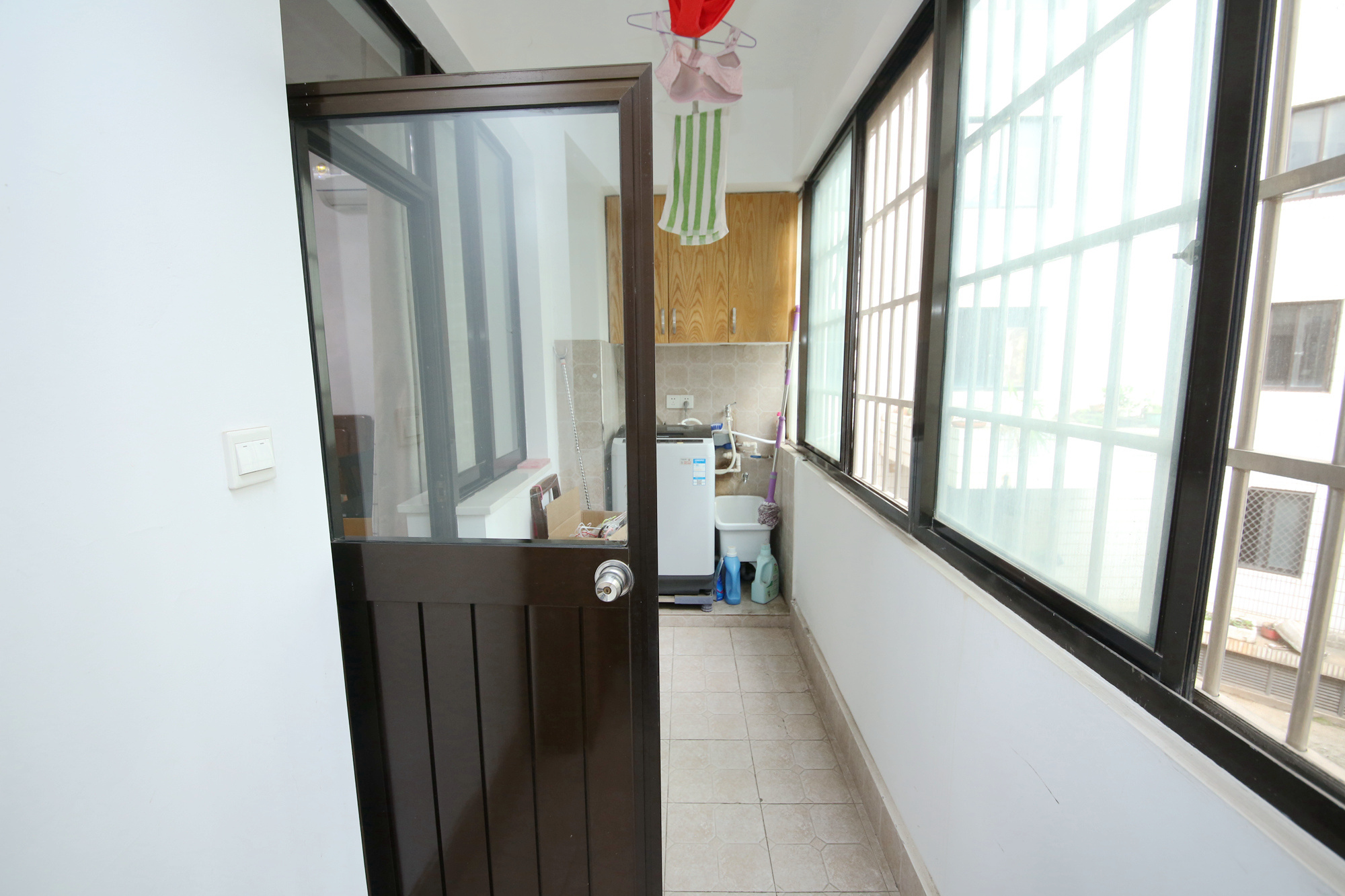 省建行宿舍  3室2厅1卫   128.00万客厅