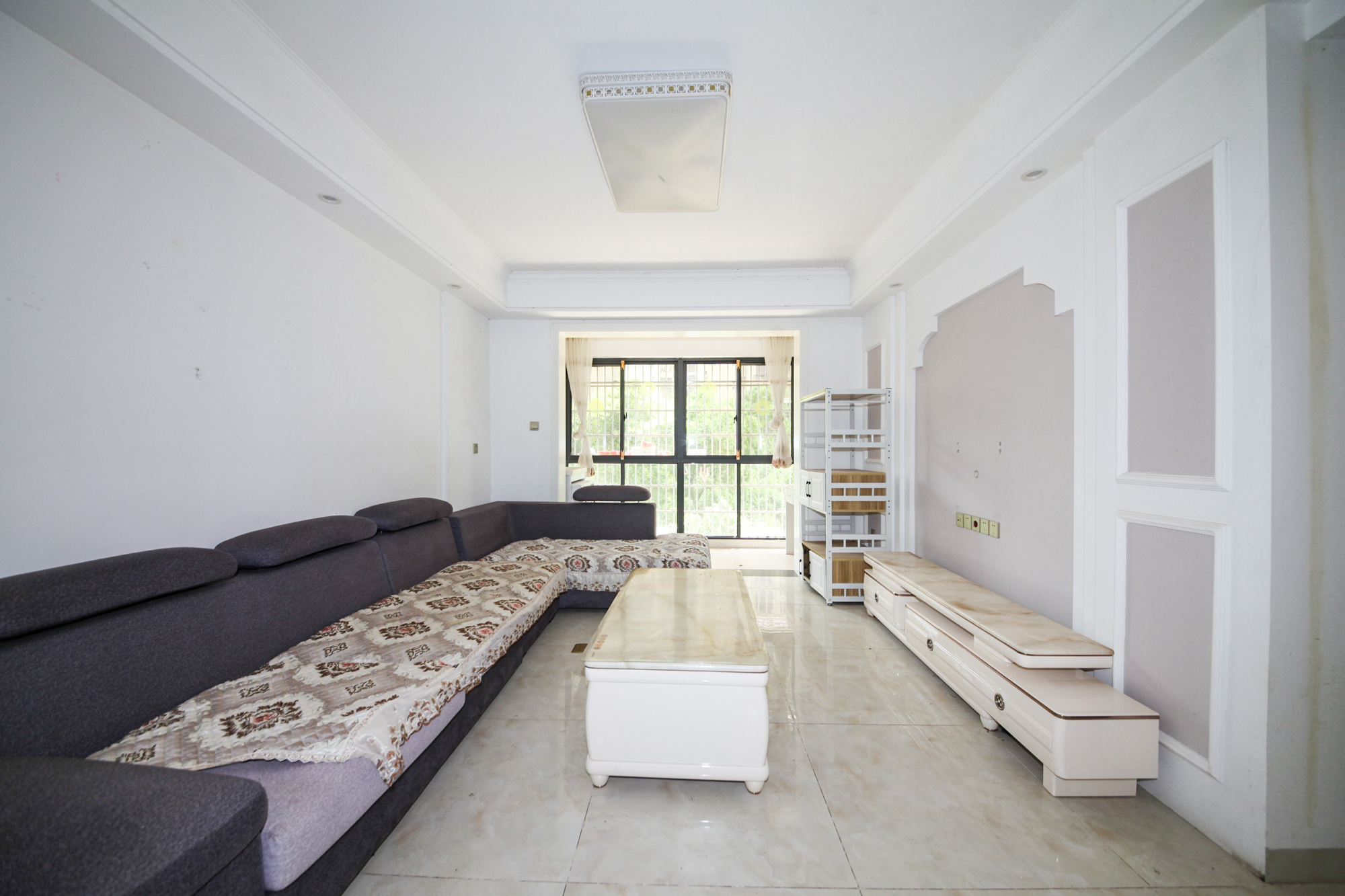 金富星城 3室2厅1卫 65.00万 金富星城 3室2厅1卫 65.00万客厅