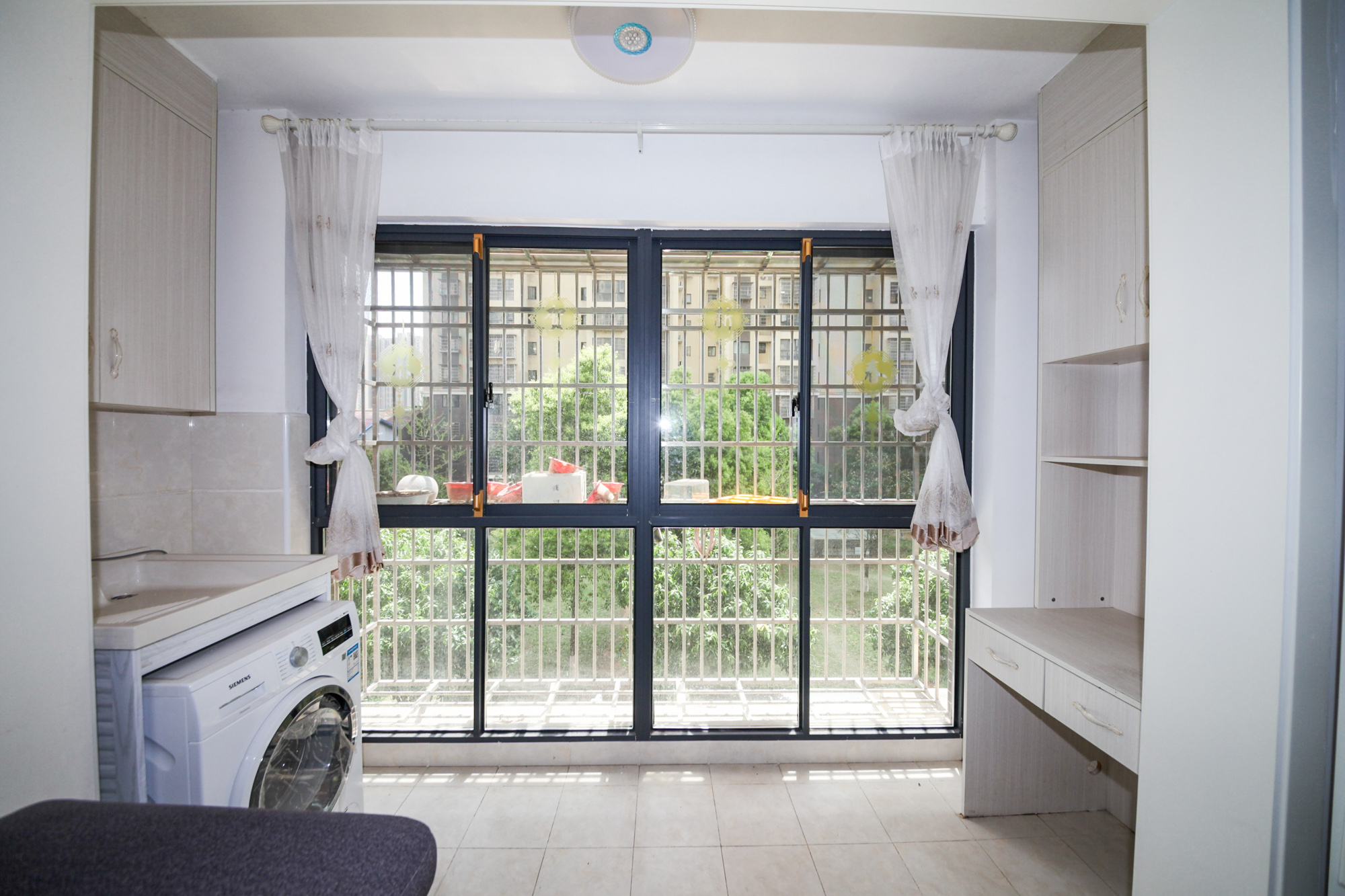 金富星城 3室2厅1卫 65.00万 金富星城 3室2厅1卫 65.00万阳台