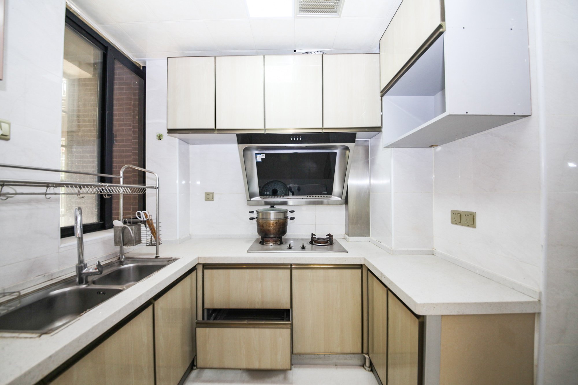 金富星城 3室2厅1卫 65.00万 金富星城 3室2厅1卫 65.00万厨房