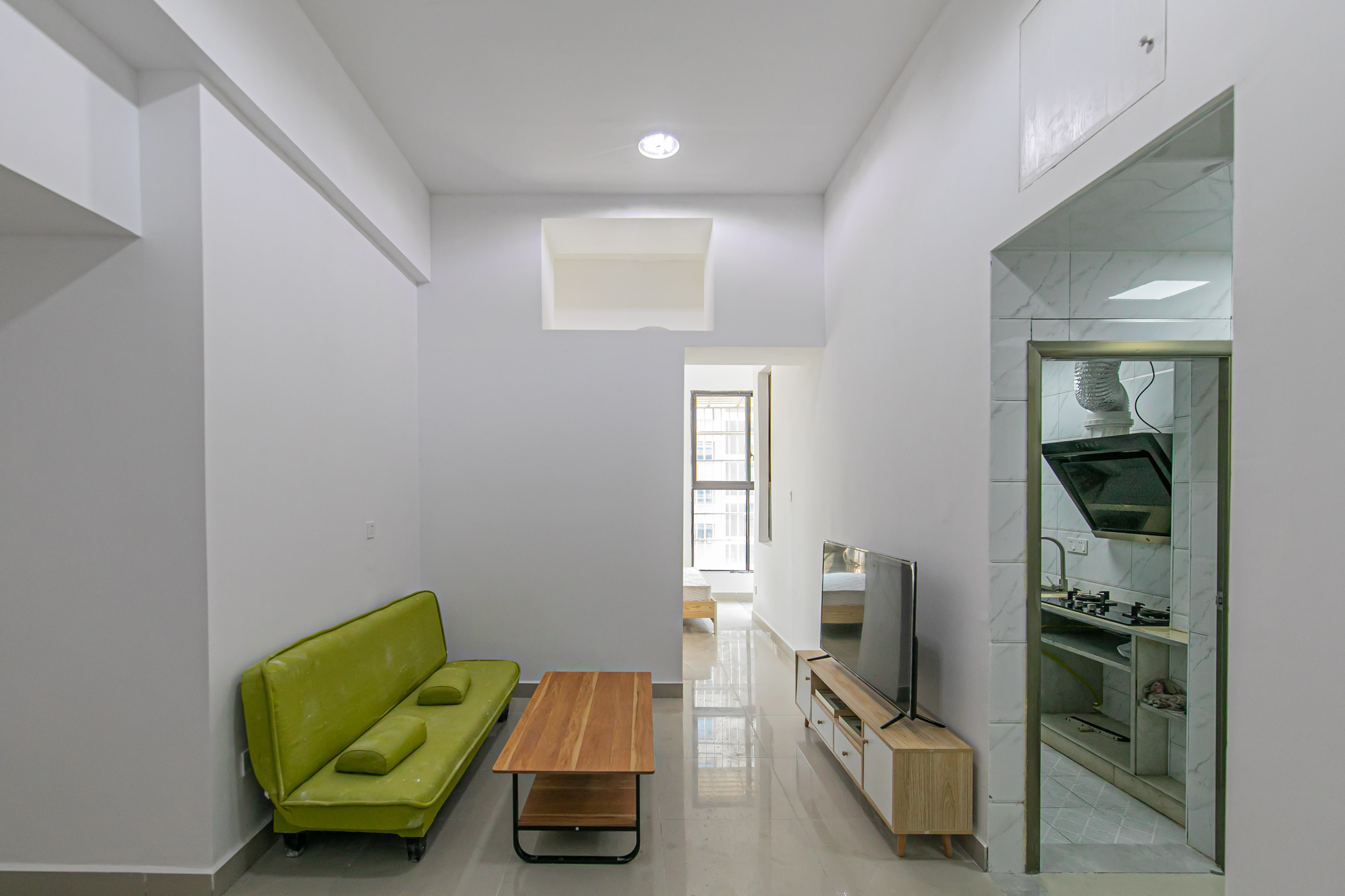 湖湾世景 1室1厅1卫 31.80万 湖湾世景 1室1厅1卫 31.80万客厅